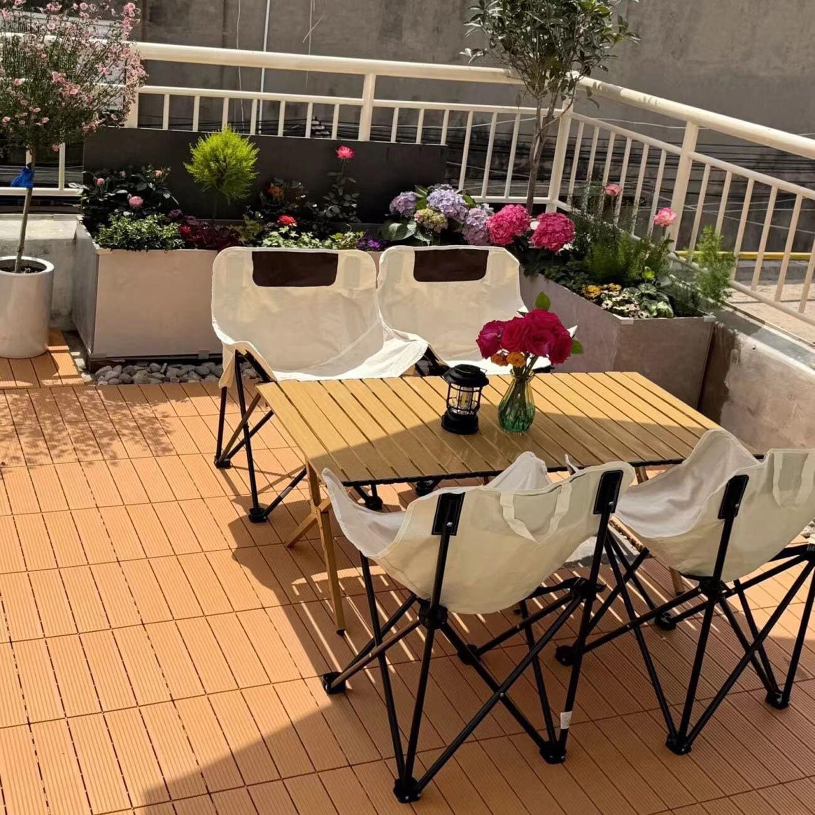 11 Pièces Dalles de Terrasse de Balcon en PVC avec Bois, Caillebotis de Patio Extérieur Imperméable Antidérapant À Clipser pour Porche Piscine, Utilisation par Tous les Temps(Coffee)