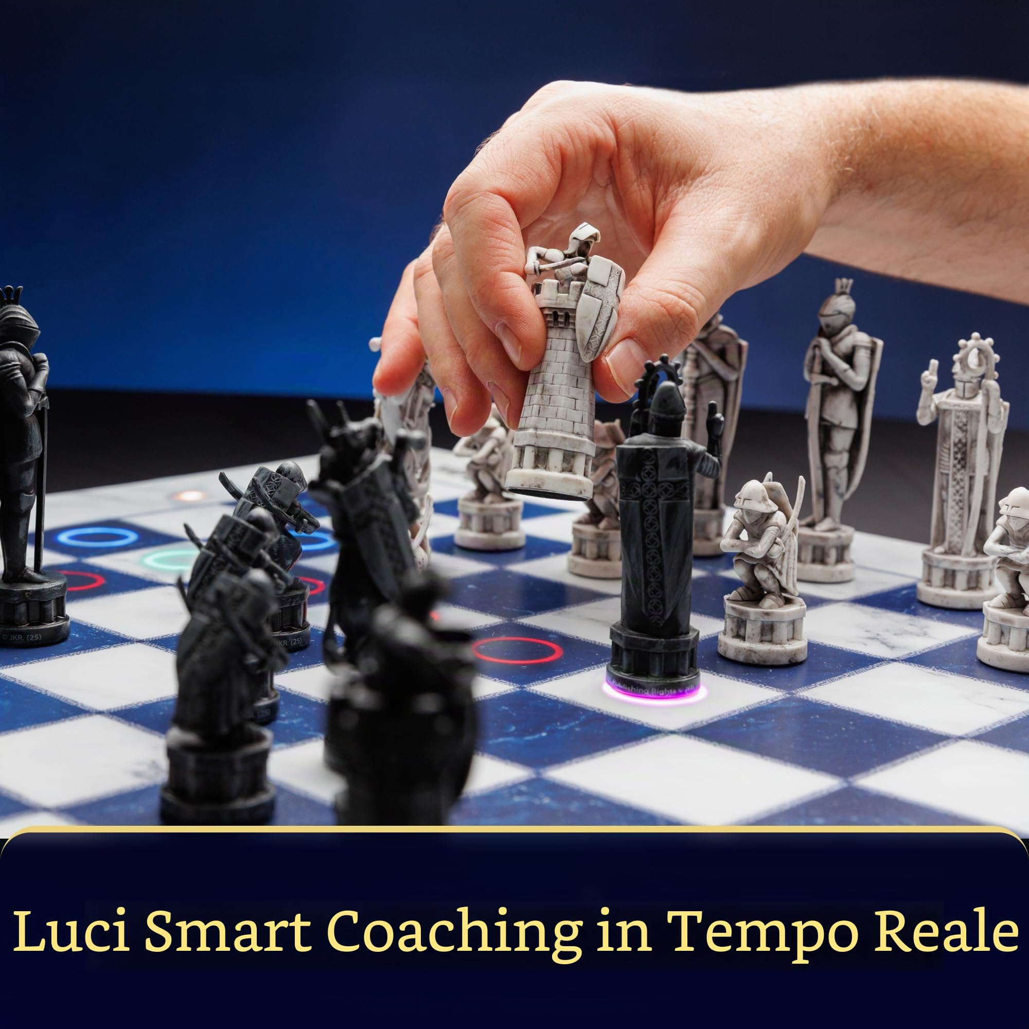 Gioco da tavolo elettronico di scacchi di Harry Potter. GoChess Mini Mago. Set di scacchi illuminato per tutti i livelli di abilità. App di gioco online per gli appassionati di Harry Potter e gli