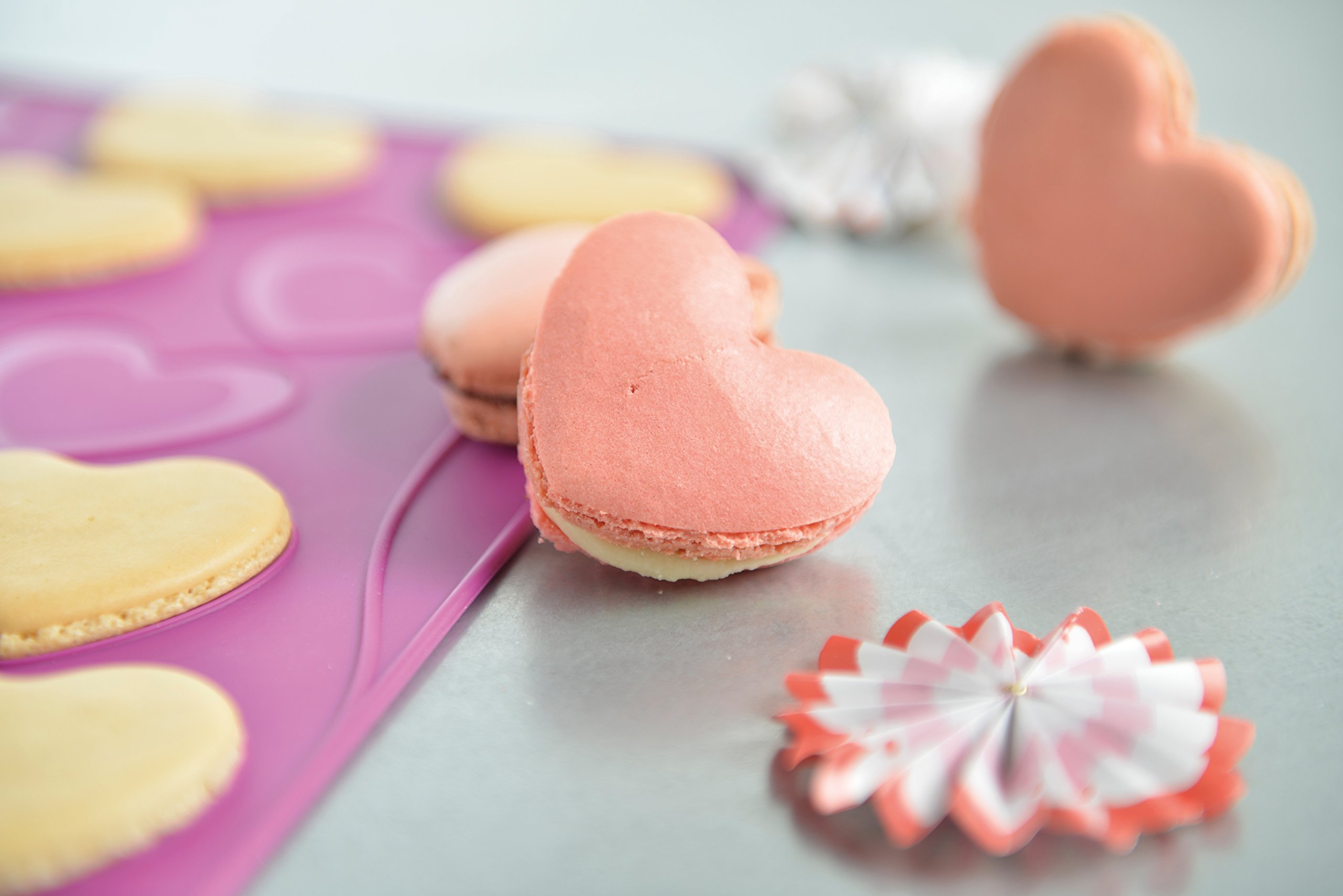 mastrad F45760 Kit Macaron Cœur Silicone Berry 33,5 x 5 x 20,9 cm