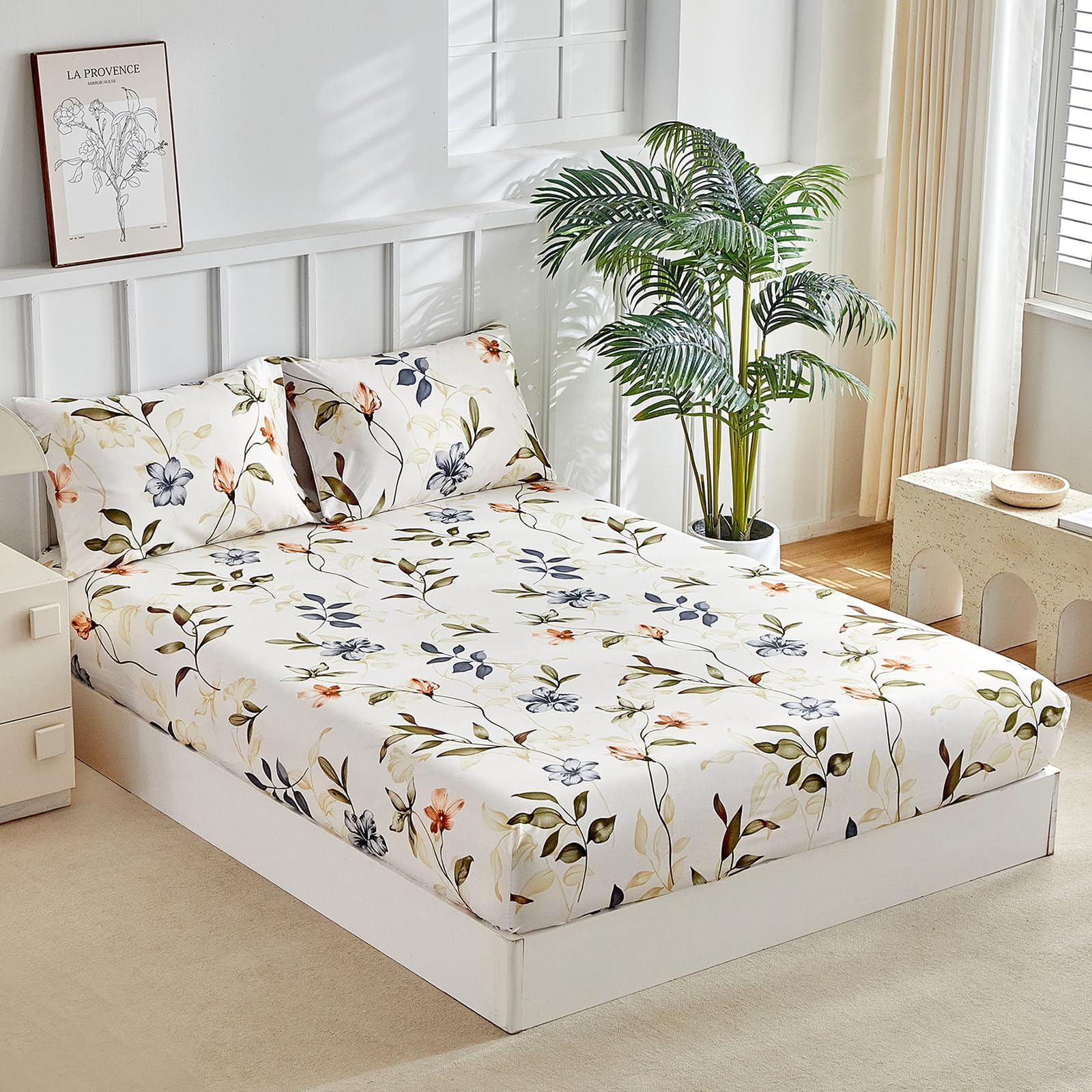 White Double Fitted Sheet with 2 Envelope Pillowcases - Soft Microfibre xWhite Flowers Print White Double Bed Sheet 35cm Deep Fit, 135x190 cm (Fits Mattress Up to 35cm Deep)