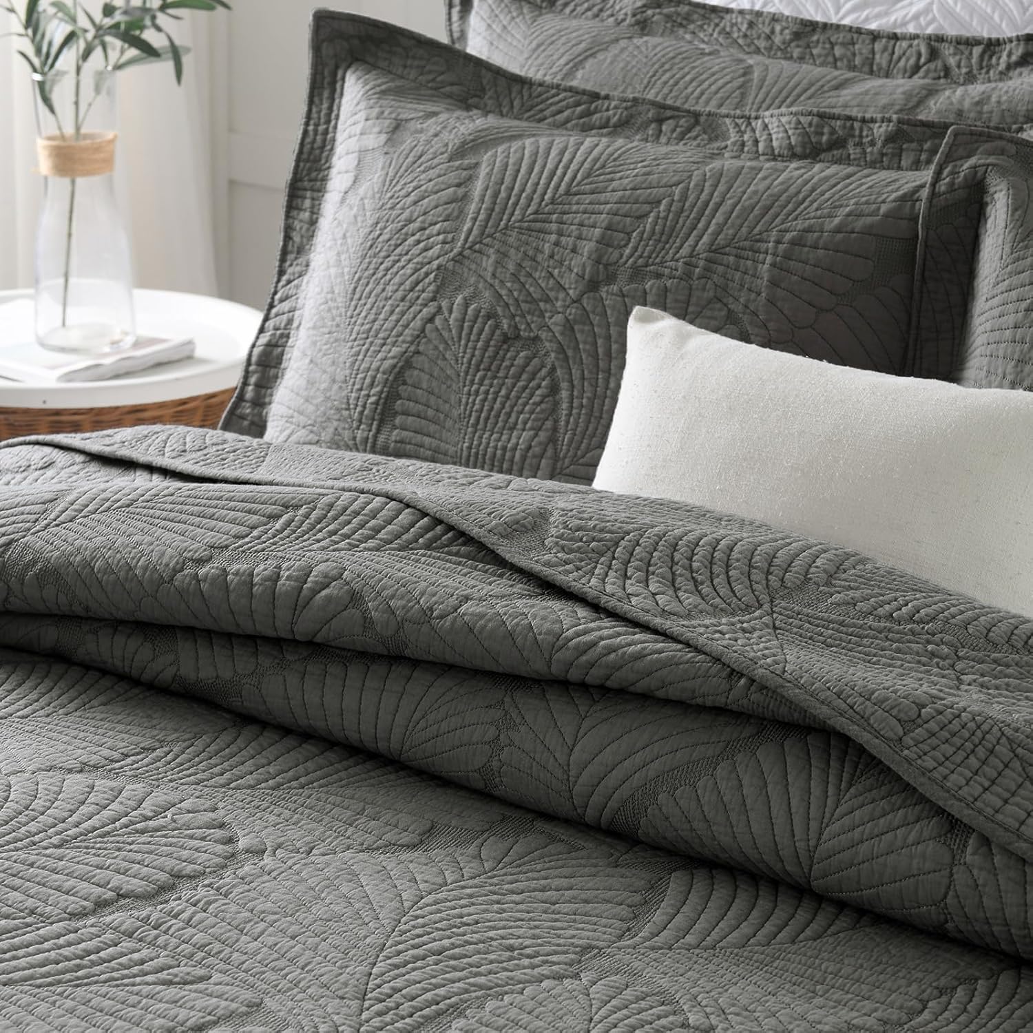 mixinni Grey Palm Tree Pattern Soft Cotton Quilt Set for Him and Her-Queen Size