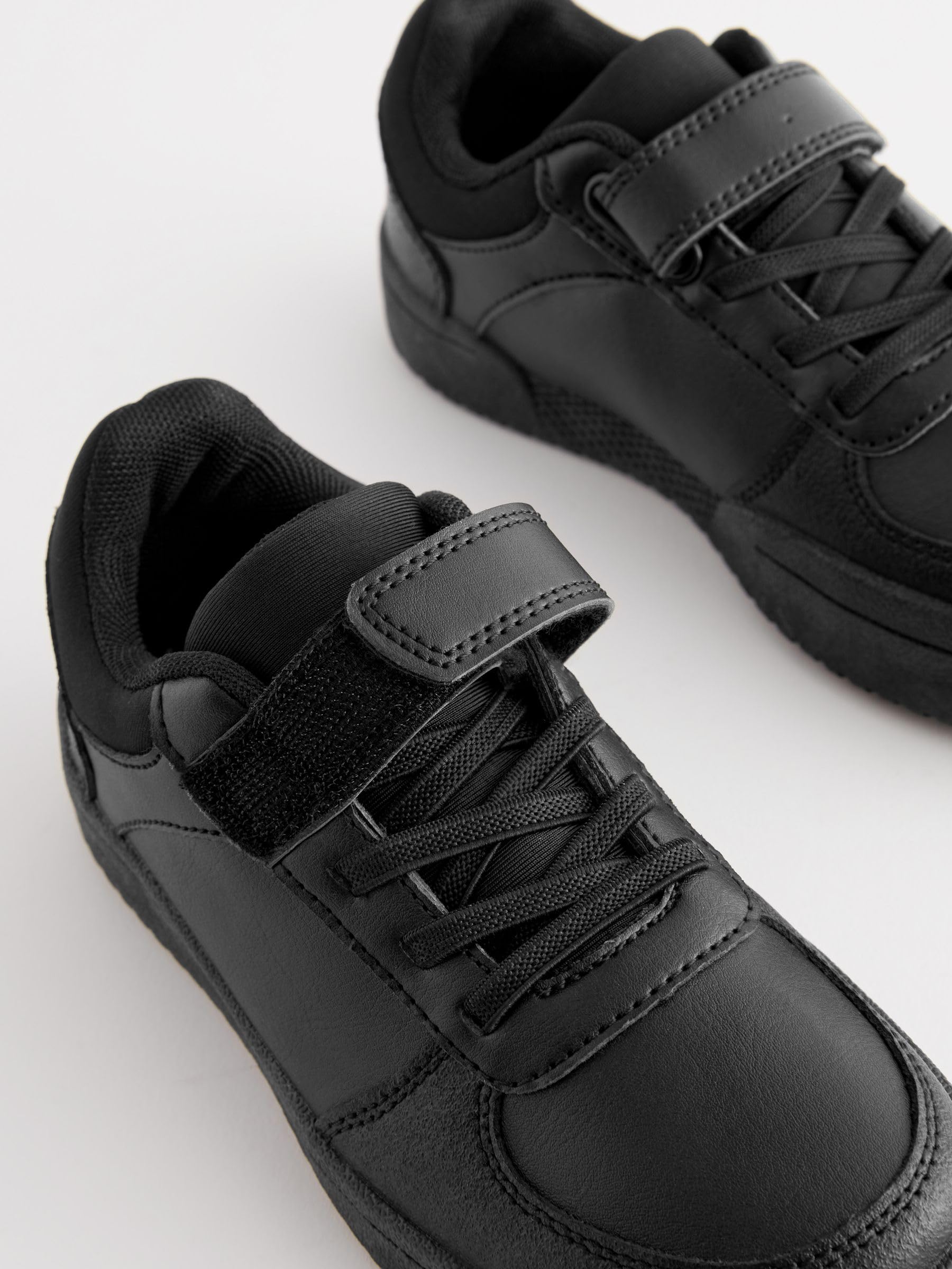 NEXT Ragazzo Scarpe per la Scuola con Chiusura a Strappo e Lacci Elastici