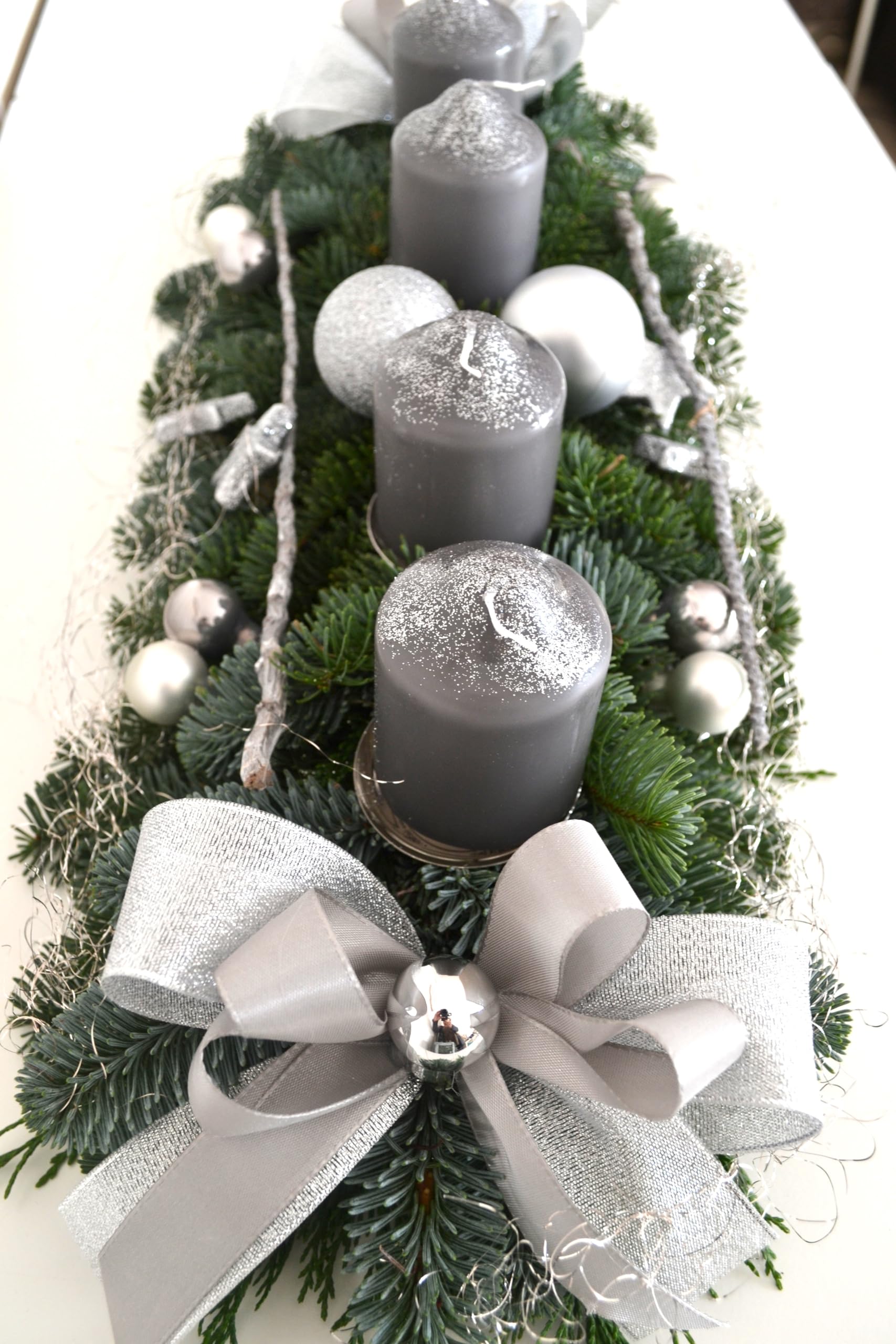excl. Adventskranz frisch grau-Silber länglich 60 cm Weihnachten Advent Gesteck