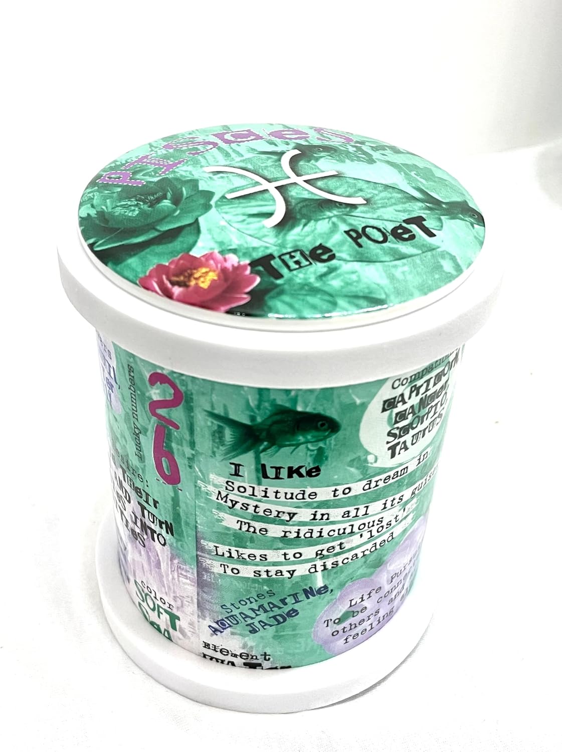 Pisces Zodiac Soy Candle – Scented Jasmine Candle in Reusable Ceramic Jar, 12.3 oz, 80-Hour Burn, Clean Burning, Astrology Gift for Pisces Birthdays & Special Occasions