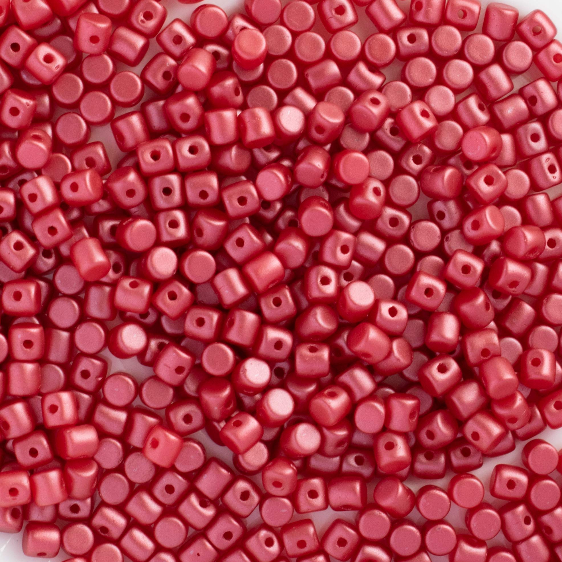 Les perles par Puca, Minos par Puca Beads 3x2.5 mm, Pastel Red(5g), One Hole Cylindrical Shaped Beads from France for Jewellery Making, Beading, Embroidery, Art and Craft