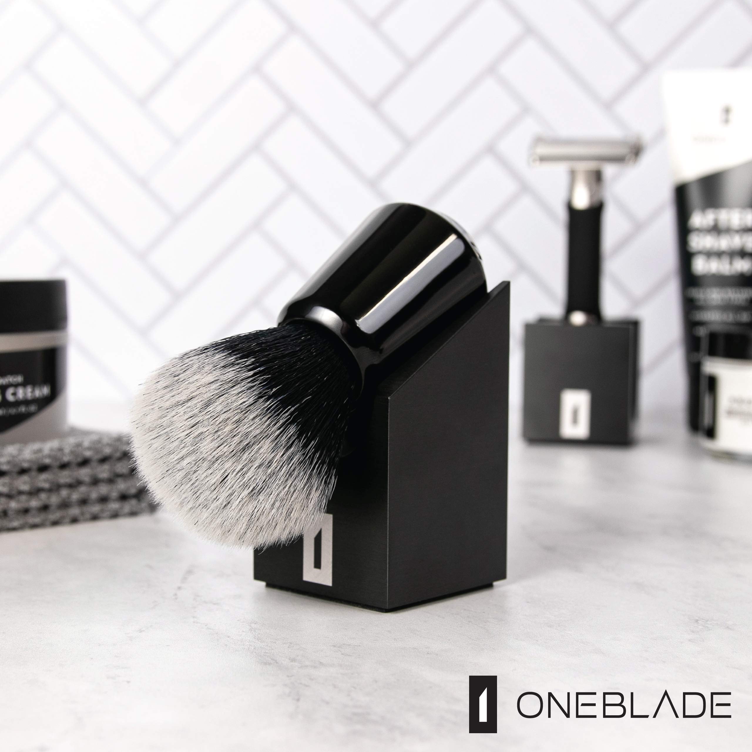 OneBlade Vertikaler Rasierpinsel-Ständer (schwarz) robustes 6063 Aluminium, doppelt eloxierte Oberfläche, hygienische Rasierpinselaufbewahrung, Gewicht 278 g