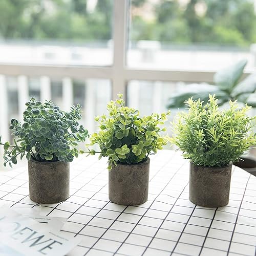 Miniatura 7 de THE BLOOM TIMES Juego de 5 plantas artificiales pequeñas en macetas, plantas artificiales de plástico en macetas para decoración rústica de hogar,