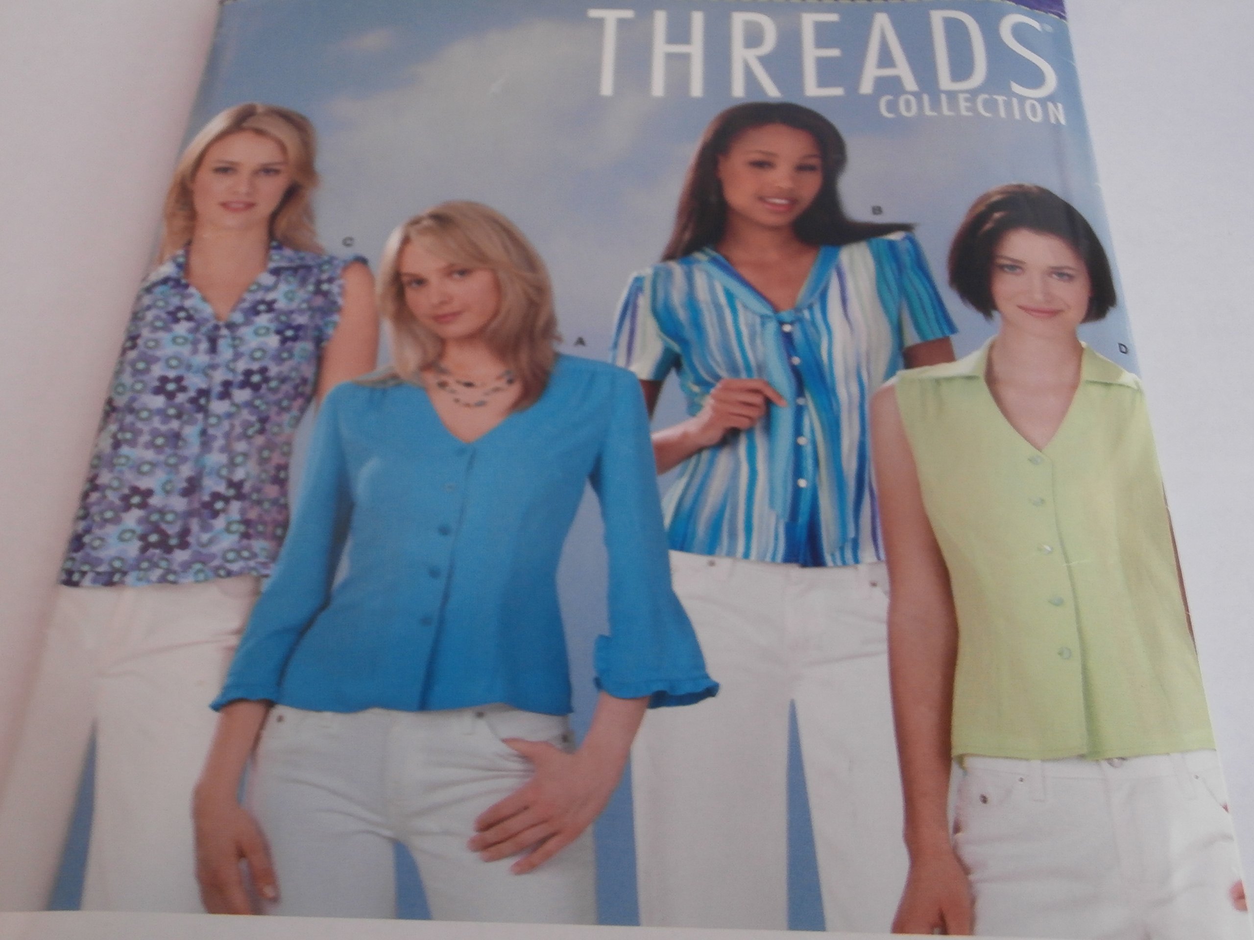 Patron de couture Simplicity 4586 de chemisiers pour femmes élégantes en tailles 42 à 50