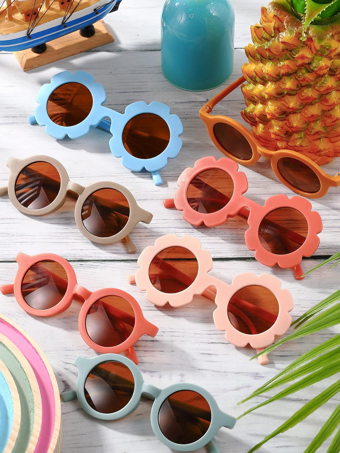 Dunzy 16 Pairs Kids Sunglasses Cute Round Flower Sunglasses Groovy Party Favors for Toddler Girls Boys Beach Party, Aged 3-10 - Image 4