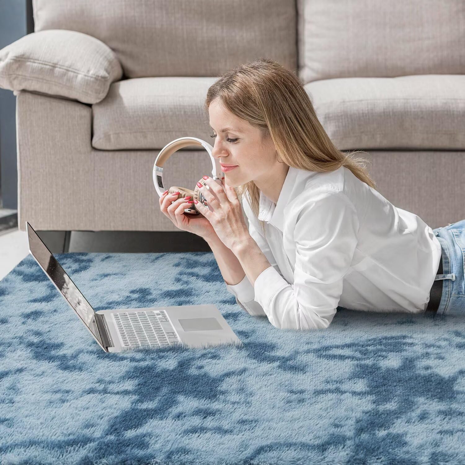 Vafodo Fluffy Bedroom Carpet, 4x6 ft Shaggy Fuzzy Area Rug - Soft Plush Tie-Dye Deep Blue for Kids Bedroom and Nursery Boys & Girls Room Decor