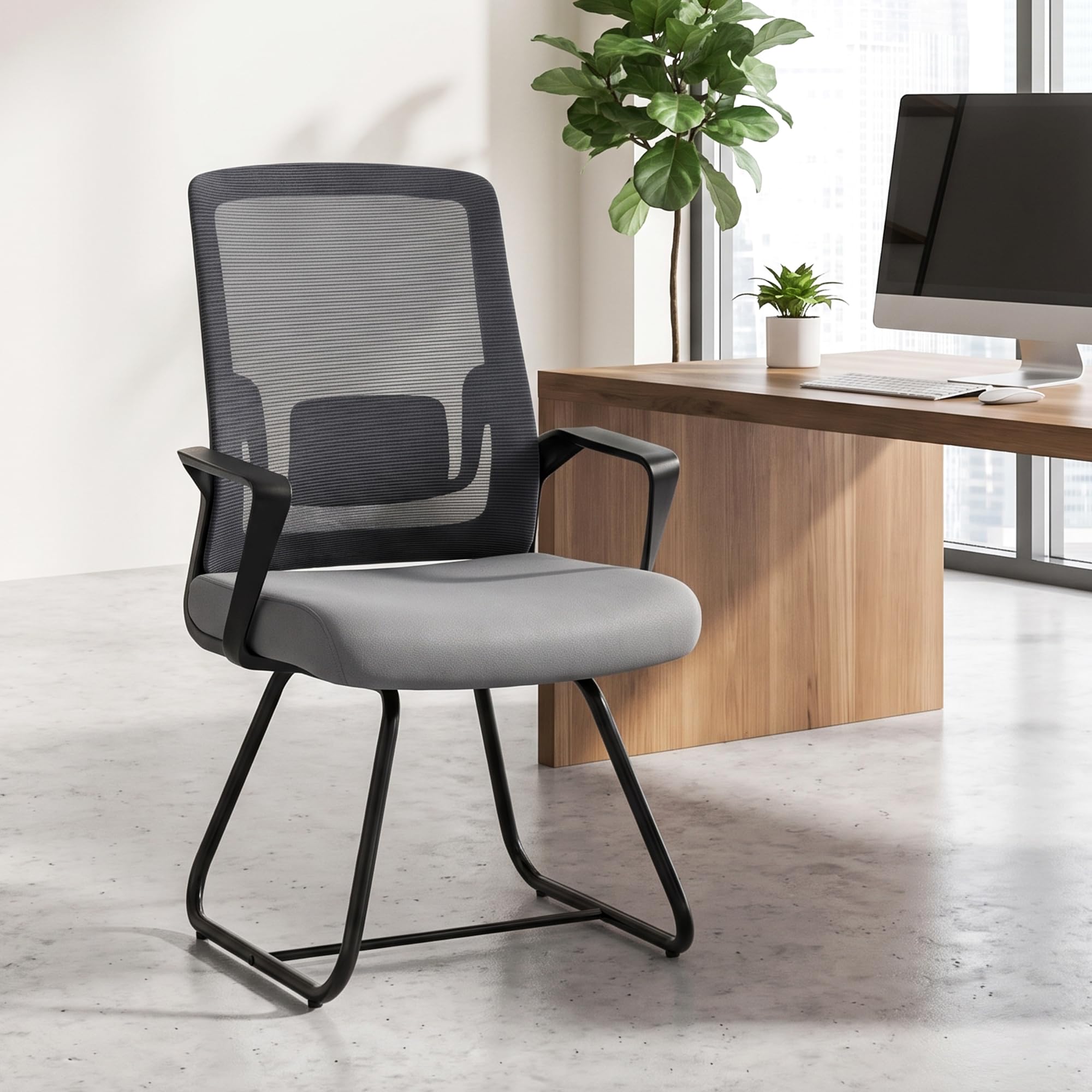 HOMCOM Sedia Ufficio Senza Ruote, in Tessuto Rete Traspirante Grigio Scuro | Sedia per Sala d'Attesa e Sala Conferenze, Supporto per Lombare, Braccioli, Poltrona Ergonomica per Ospiti e Visitatori