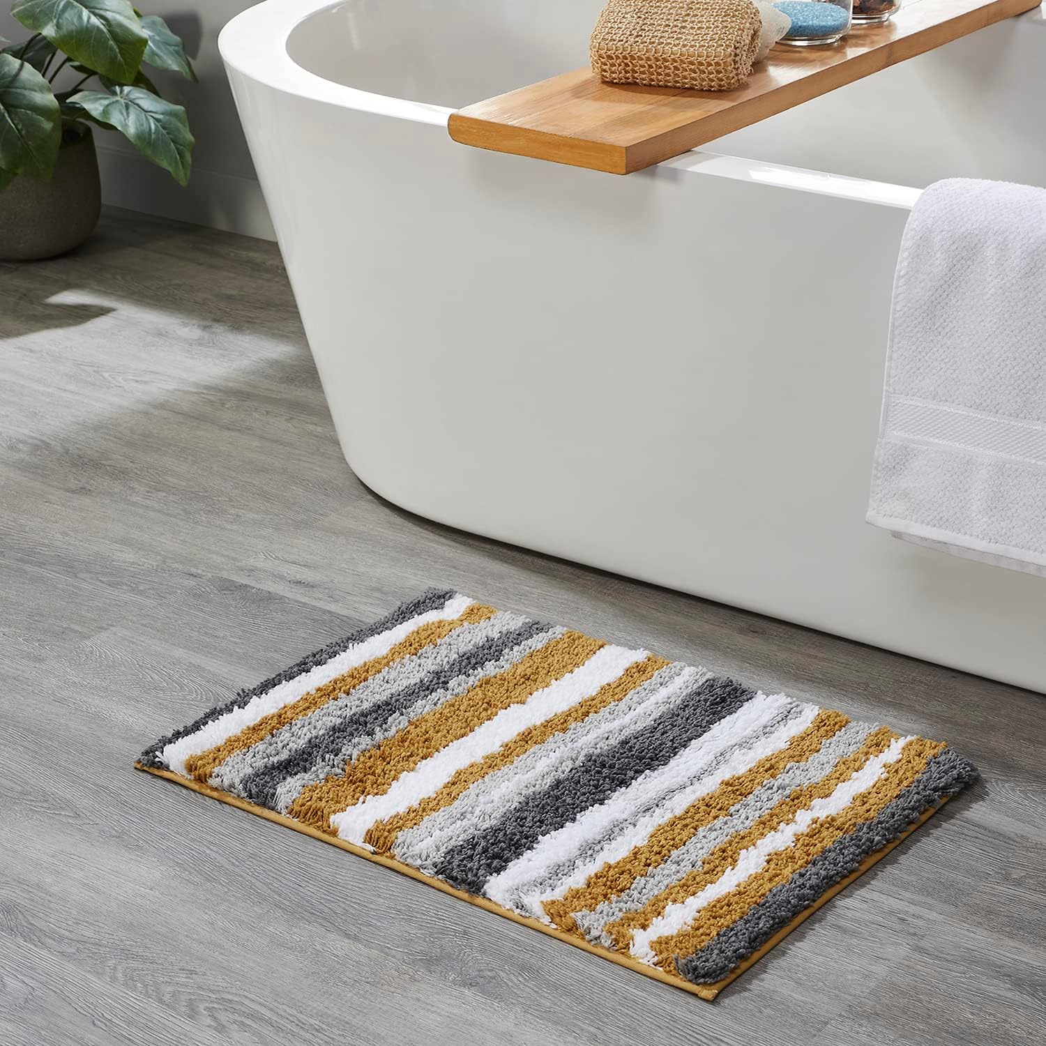Better Trends Griffie Collection Premium Large Bathroom Rugs, Bathroom Carpet Runner, Quick-Dry & Washable Runner for Bathroom Floor,Long Bath Mat - Navy Bath Runner