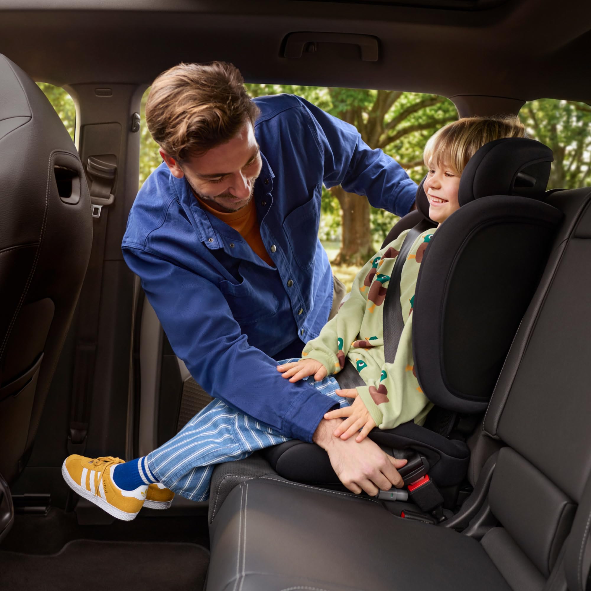 Bebeconfort Ever & Go i-Size, Silla Coche Evolutiva, 15 meses-12 años, 76-150 cm, Silla Coche Plegable de Viaje ISOFIX, Compacta y Ligera (5kg), 15 Posiciones Reposacabezas, Full Black