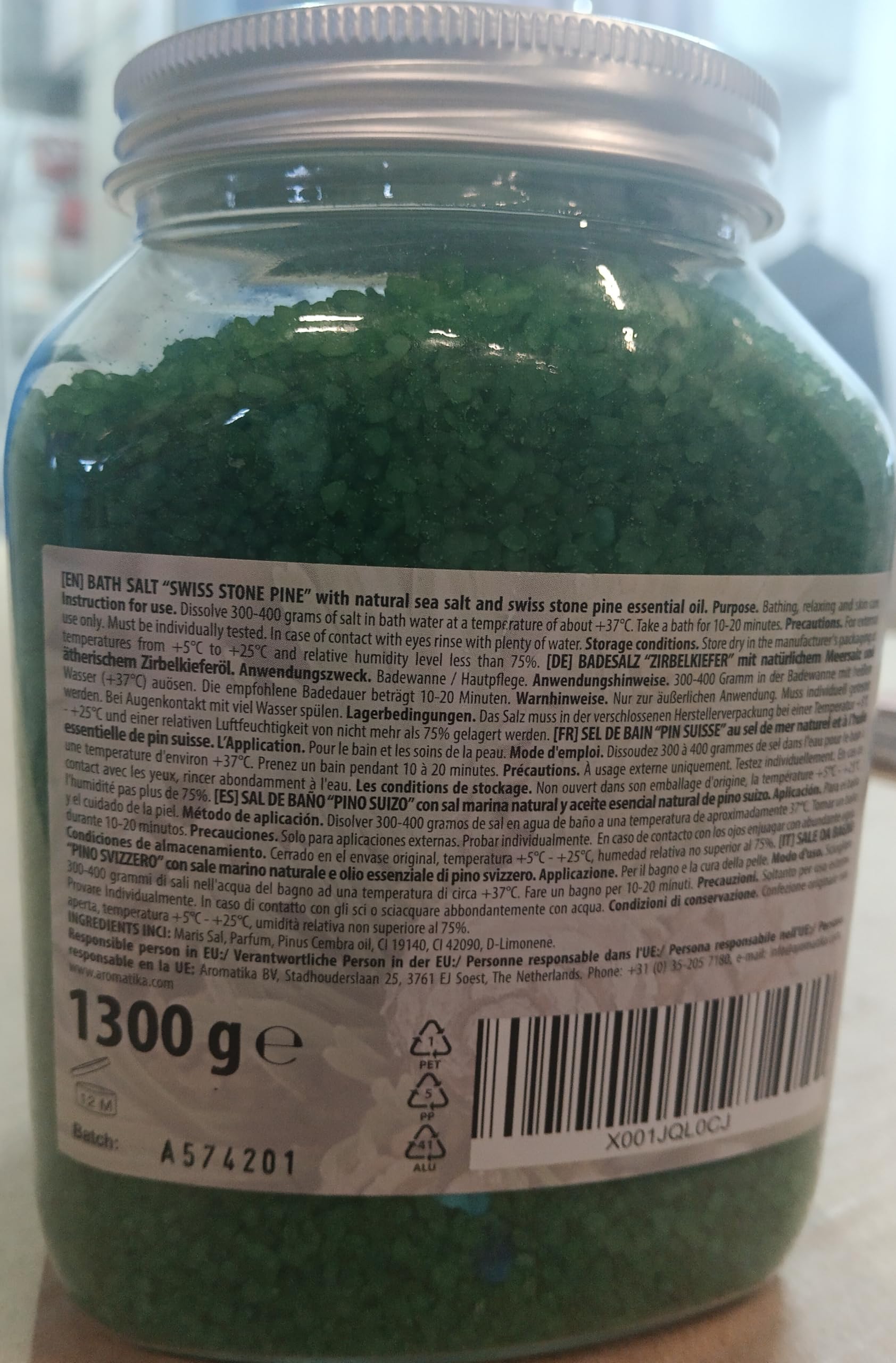 Sale da Bagno al Pino Cembro 1300 g - Sale Marino con Olio Essenziale di Pino Svizzero Naturale - Cura del Corpo - Aromaterapia - Bellezza