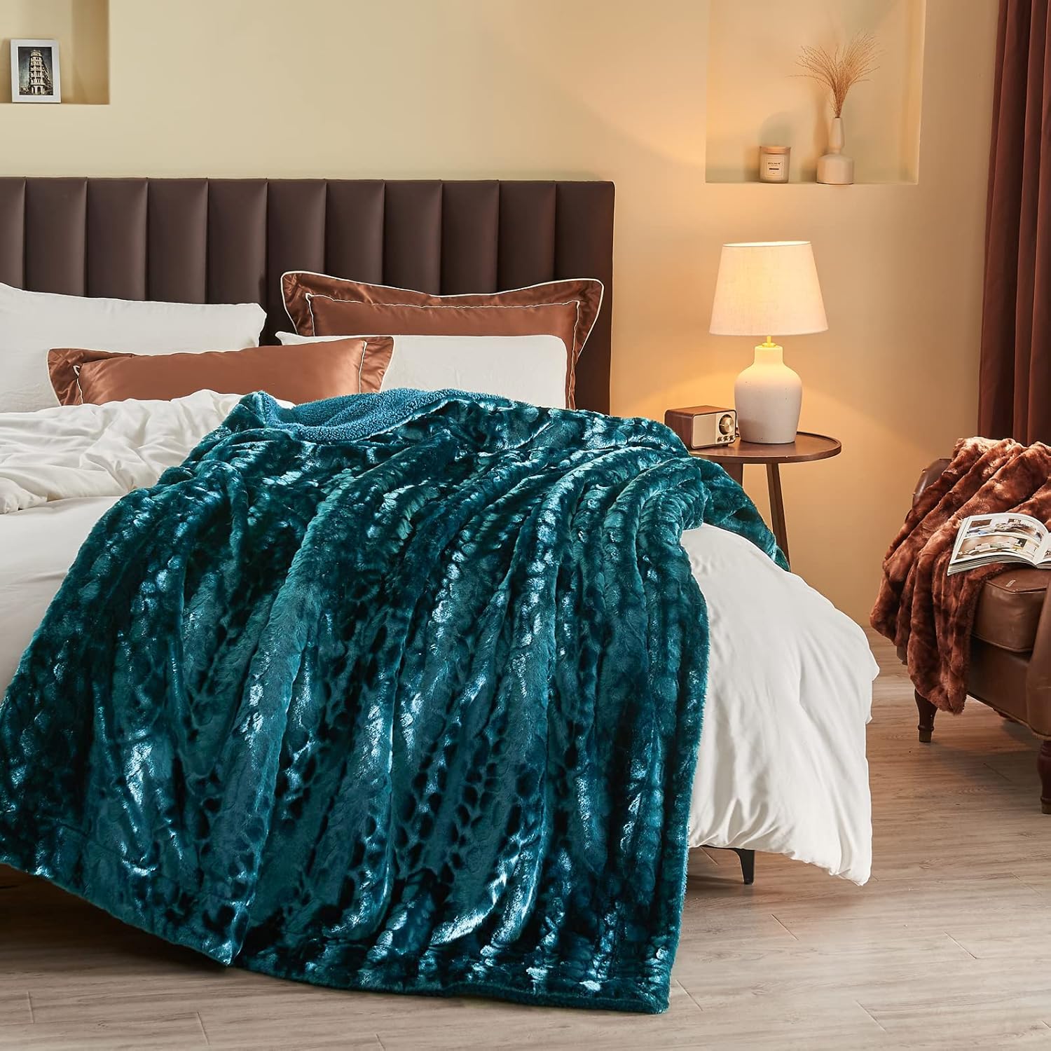 NEWCOSPLAY Super Soft Faux Fur Throw Blanket for Couch Dark Teal Fuzzy Plush Warm Blanket for Sofa Bed (Dark Teal, Throw(50"x60")) - Image 2