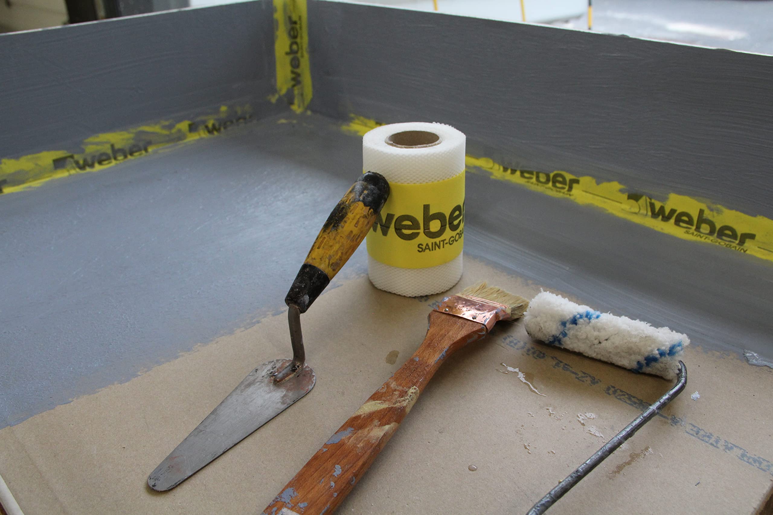 Weber Bande d'étanchéité BE 14 en rouleau de 10 m pour traitement des angles et raccords entre sols et murs, des joints de mouvement, carrelage, douche