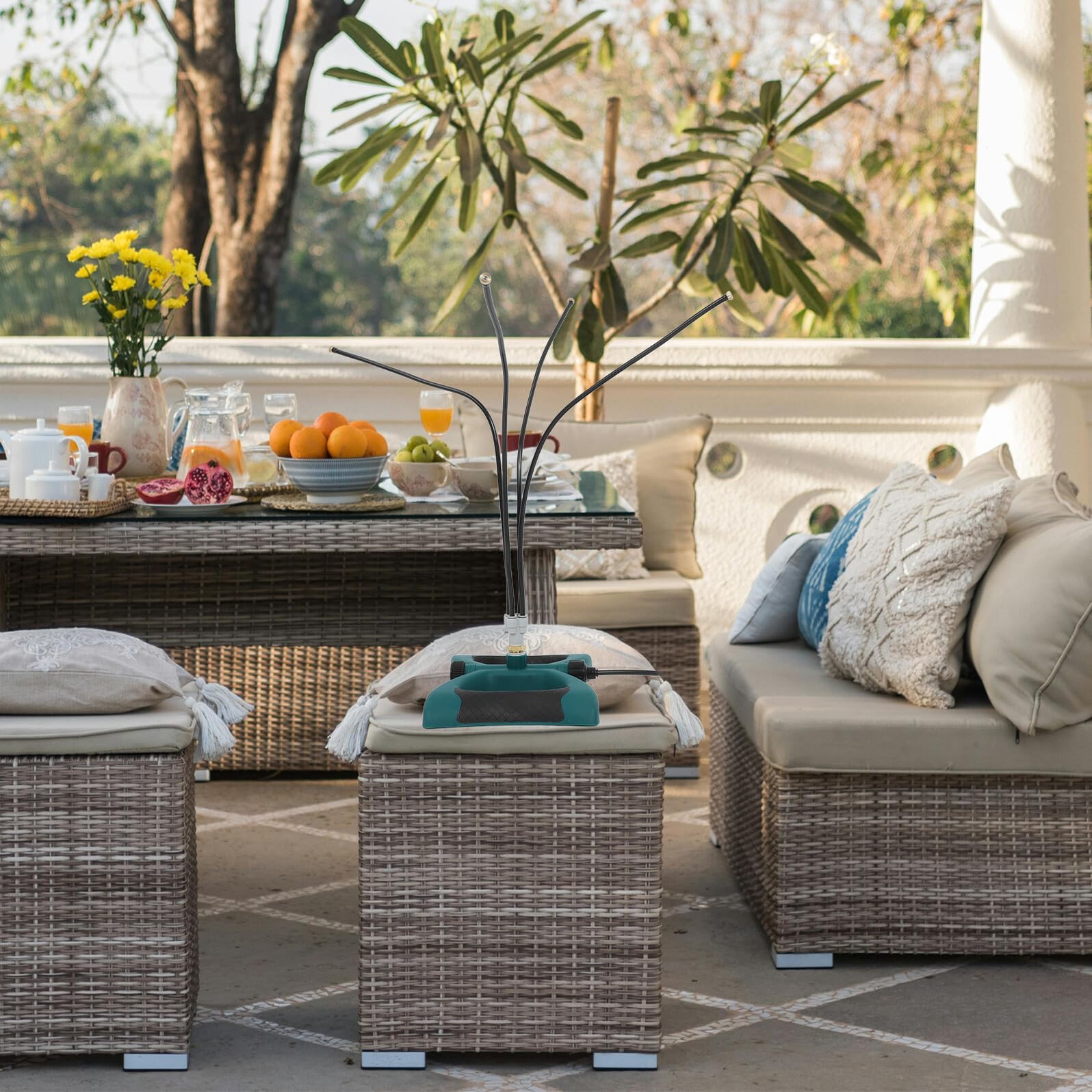 Outdoor Nebelkühlsystem Satz mit Verlängerungsschlauch Freistehend Kompatibel mit Gartenschläuchen Terrassen und Gartensprühkühlung