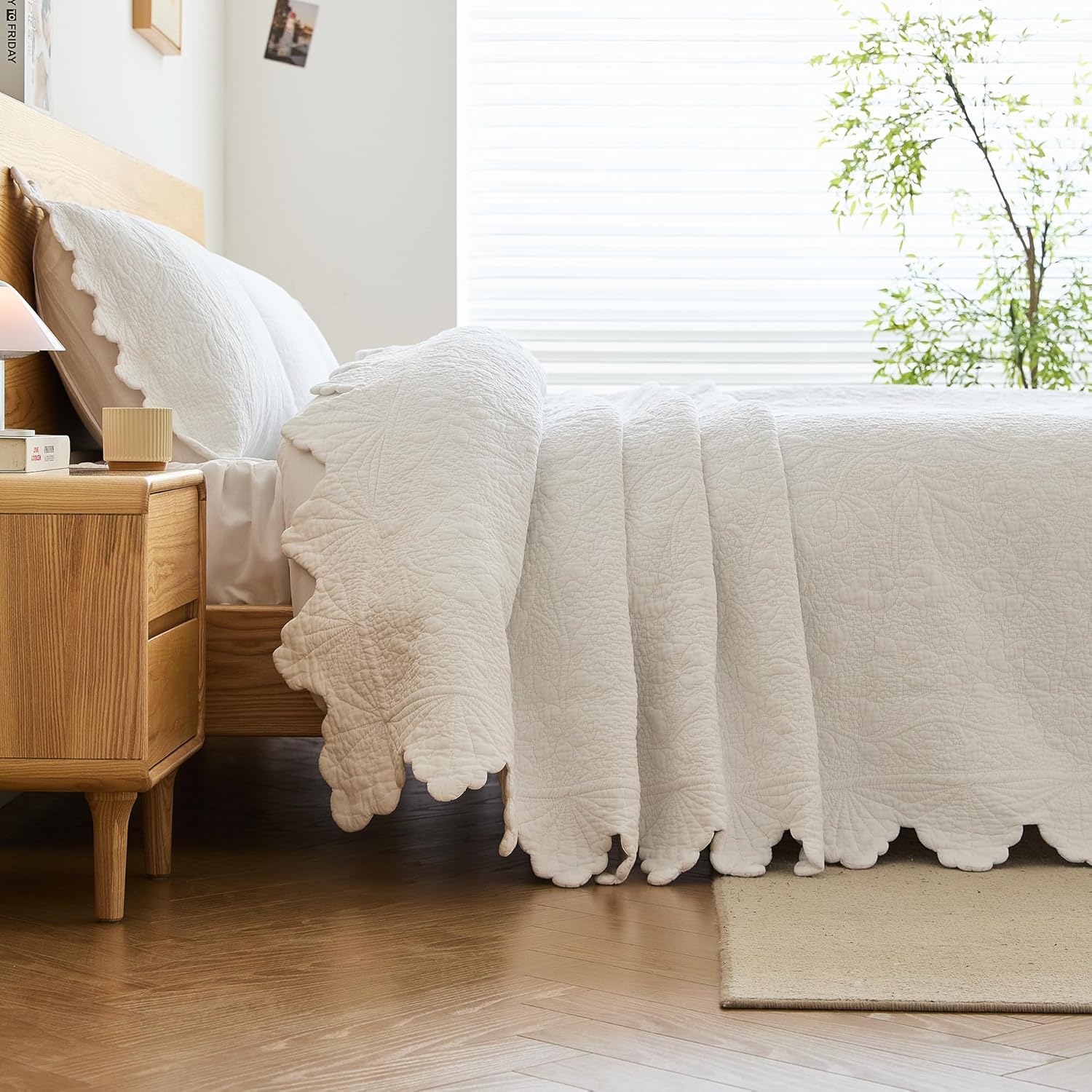 White Super King Size Embroidered Cotton Quilt Bedding Sets with Pillow Shams, Oversized Lightweight Soft Bedspread Coverlet, Thin Comforter Bed Cover, 3 Pieces, 106x98 inches | Embroidered, Oversized, Lightweight Quilt, Soft & Non Shrinking, Decorative Border, Cotton bedspread