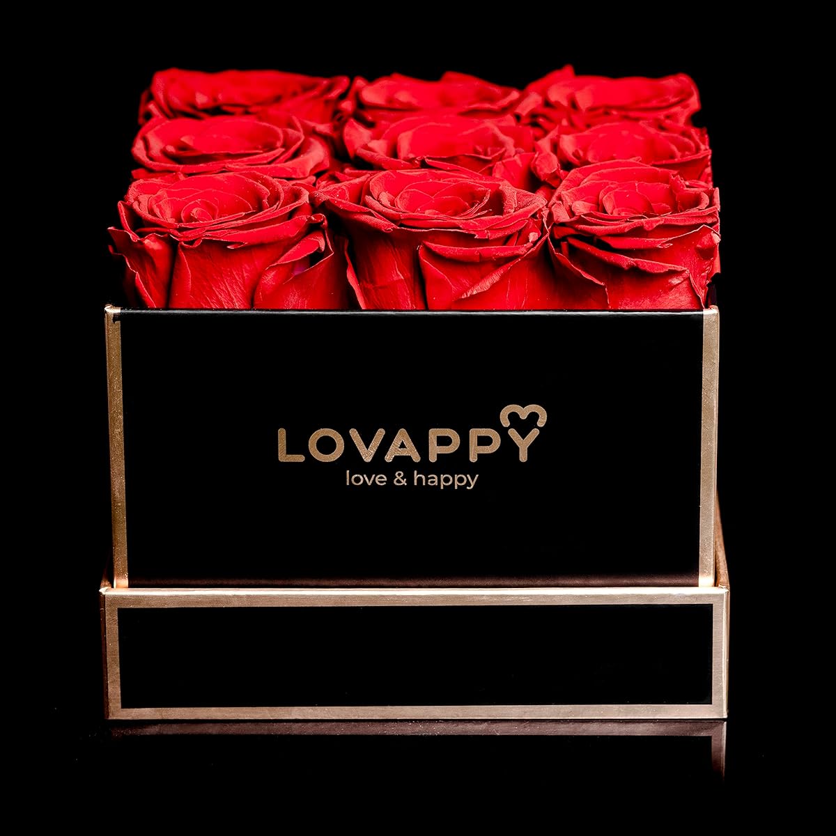Preserved roses in luxury box