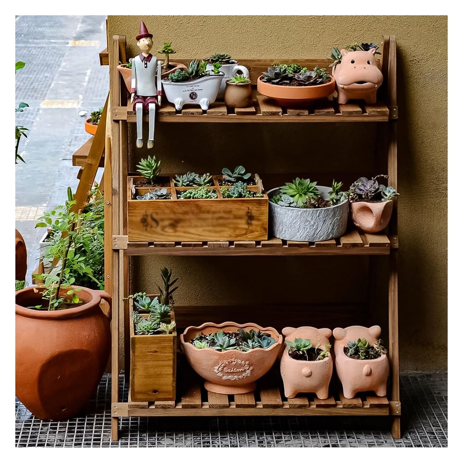 Présentoir à fleurs en bois pour balcon et salon lumineux de style nature