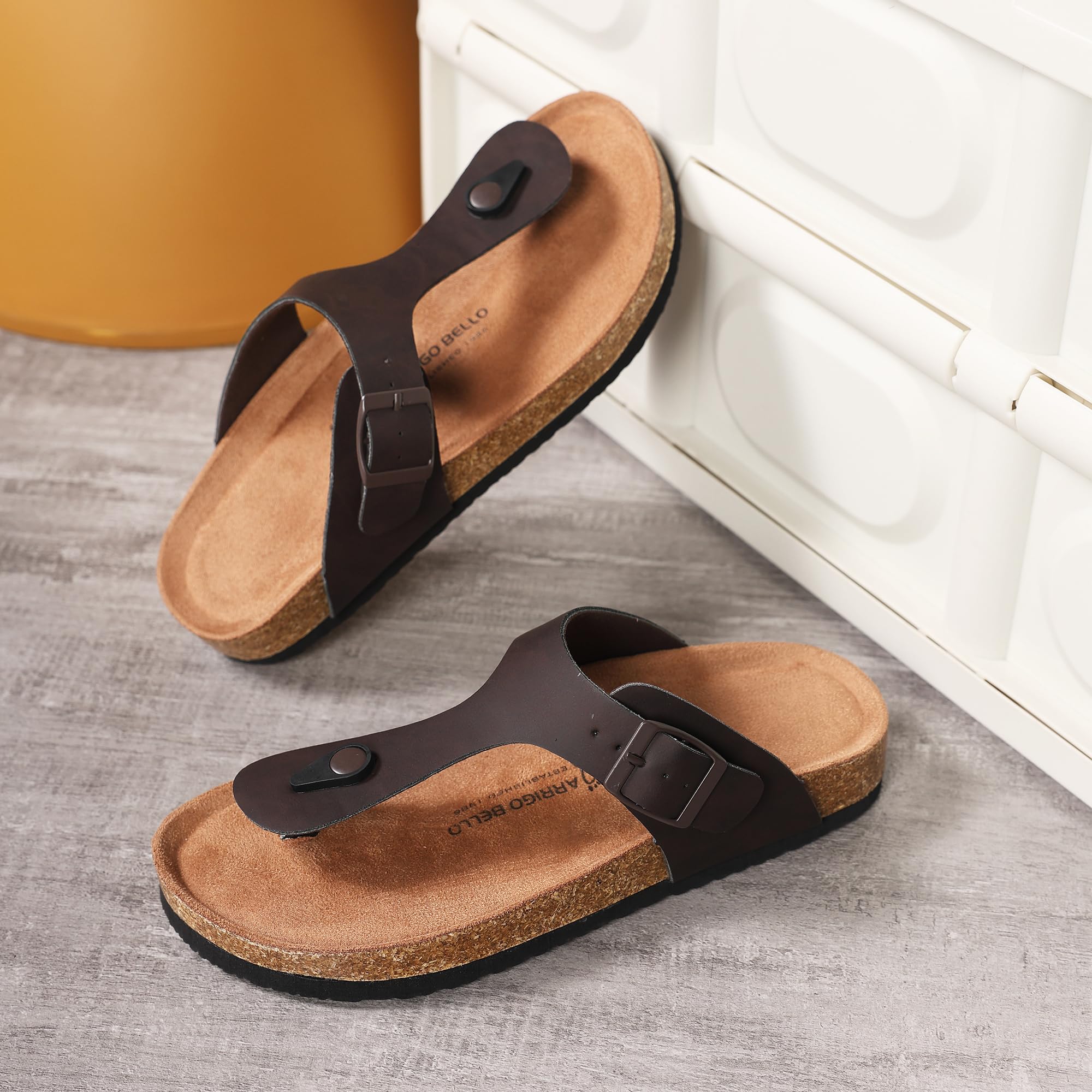 ARRIGO BELLO Herren Damen Zehentrenner Pantoletten Natur Kork Leder Flip Flops Leicht Rutschfest Sommer Slip On Flach Sandalen Verstellbare Schnalle EU 36-46