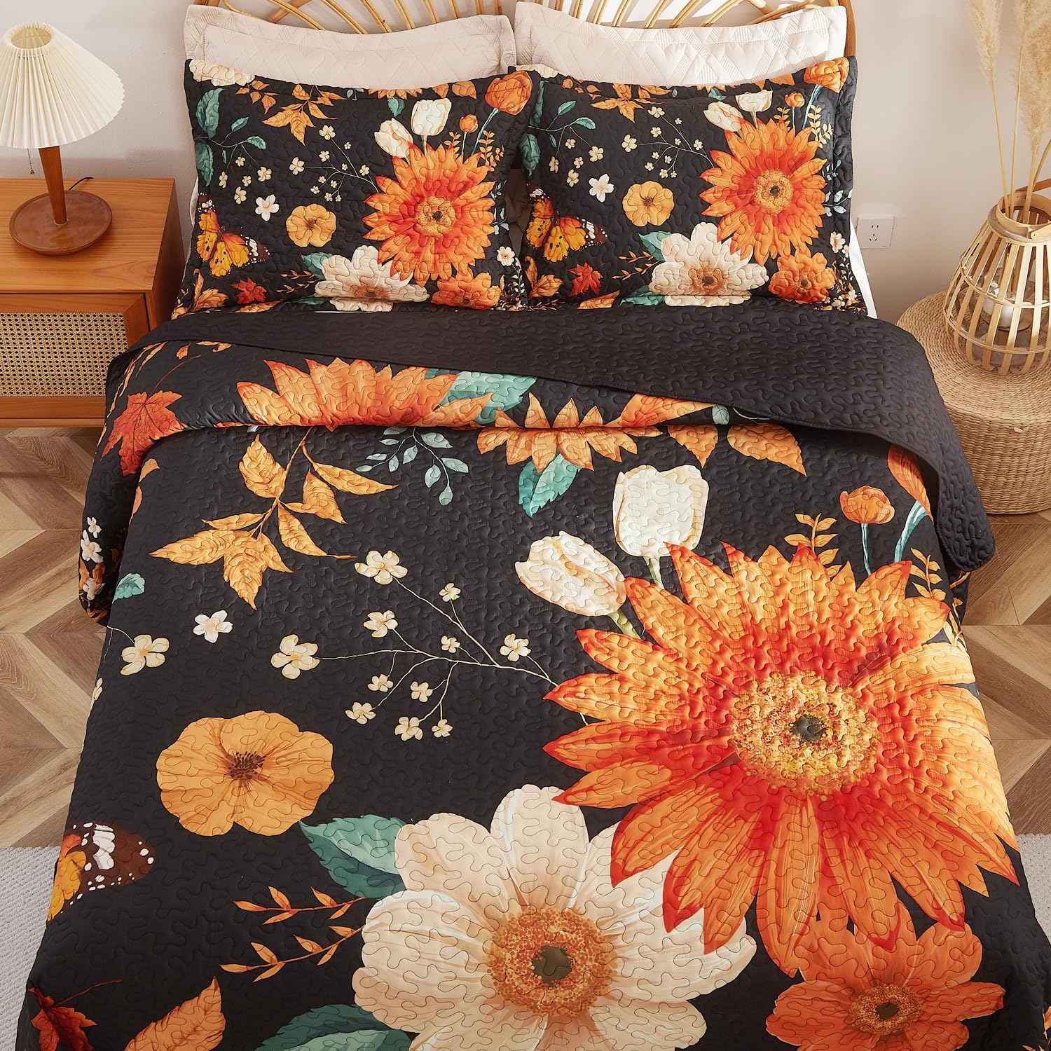 EVENHUG Quilt Queen Size Black Bedding Set Floral Bedspread Lightweight Reversible Bed Cover with 2 Pillow Shams for All Seasons 3 Pieces (92"X96") - Image 3