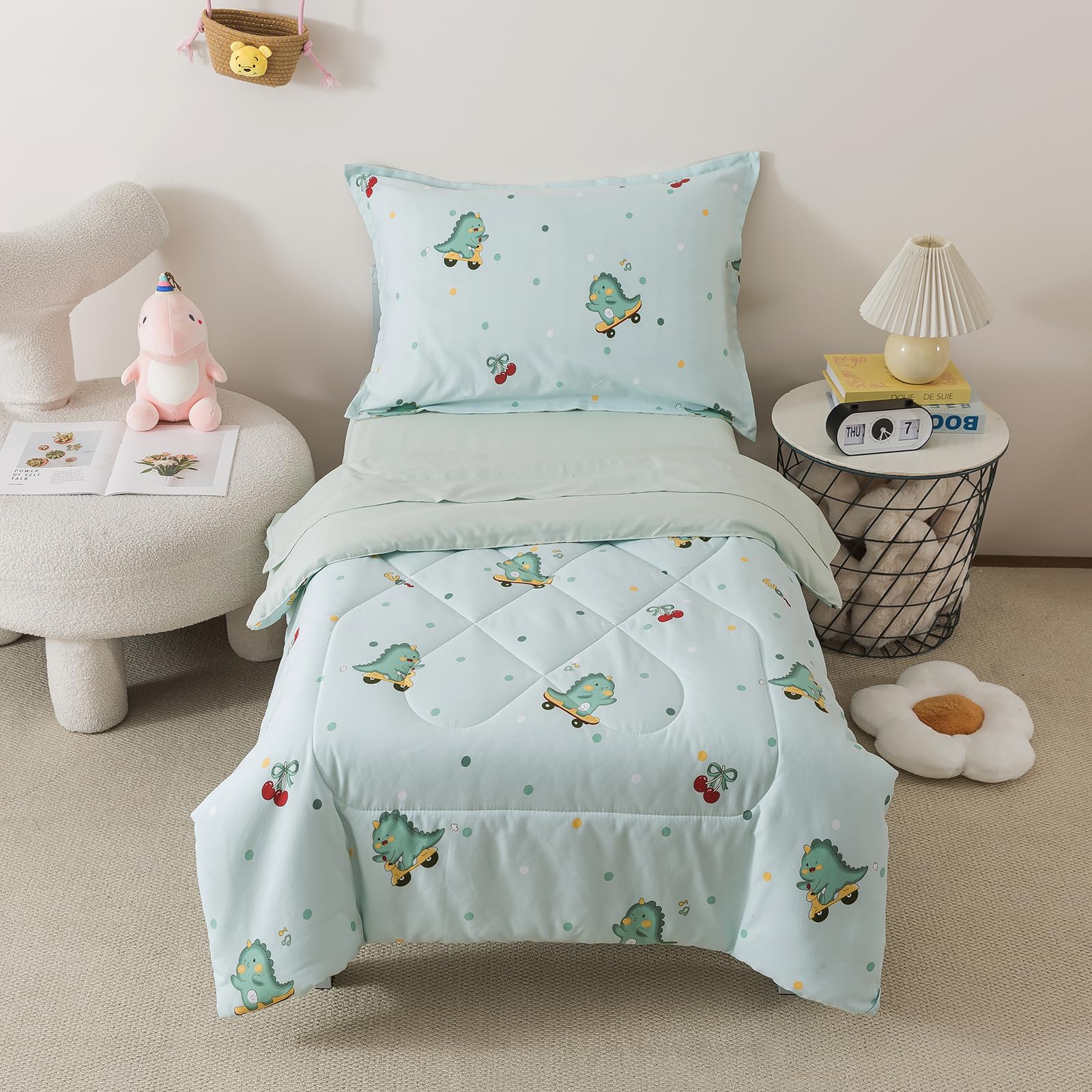 Caressma 5 Pieces Twin Size Comforter Set Bed-in-a-Bag For baby &amp; Kids,Soft Comforter Print Lovely Green Dinosaurs.Includes Comforter,Fitted Sheet,Flat Sheet,Pillow Case &amp; Pillow Shame For All Seasons