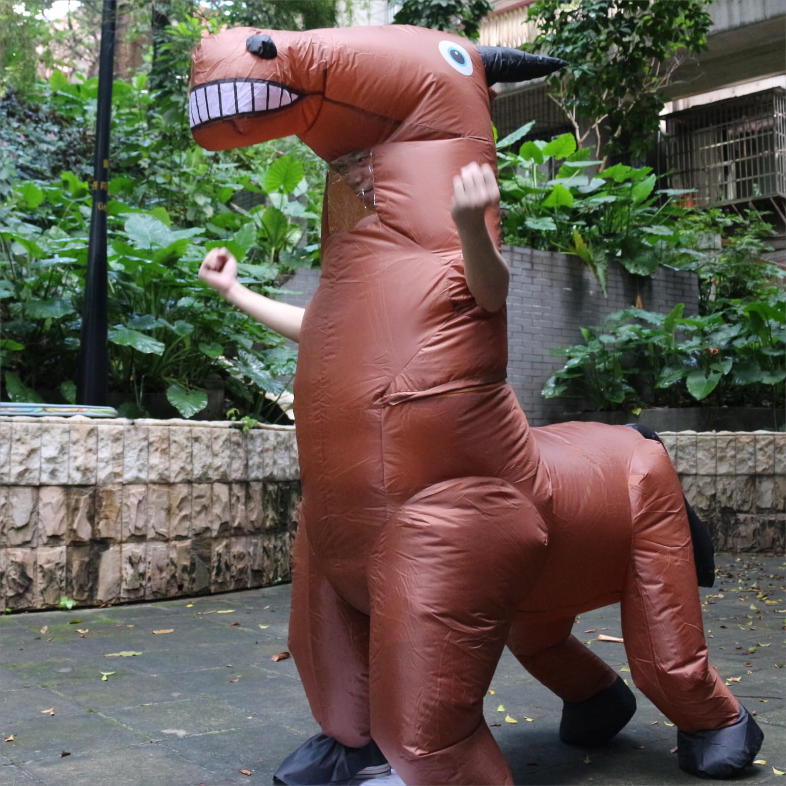 Amazon | 馬 着ぐるみ コスプレ 空気充填 ハロウィン 変装スーツ 大人