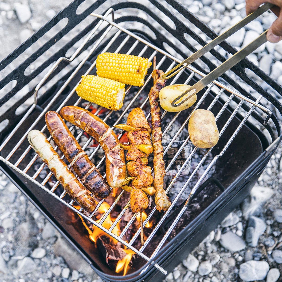 höfats - Cube ruszt do grillowania – zamienia kosz paleniskowy Cube w grill – regulacja wysokości do regulacji temperatury grillowania – stal nierdzewna – prostokątny – akcesoria do kosza