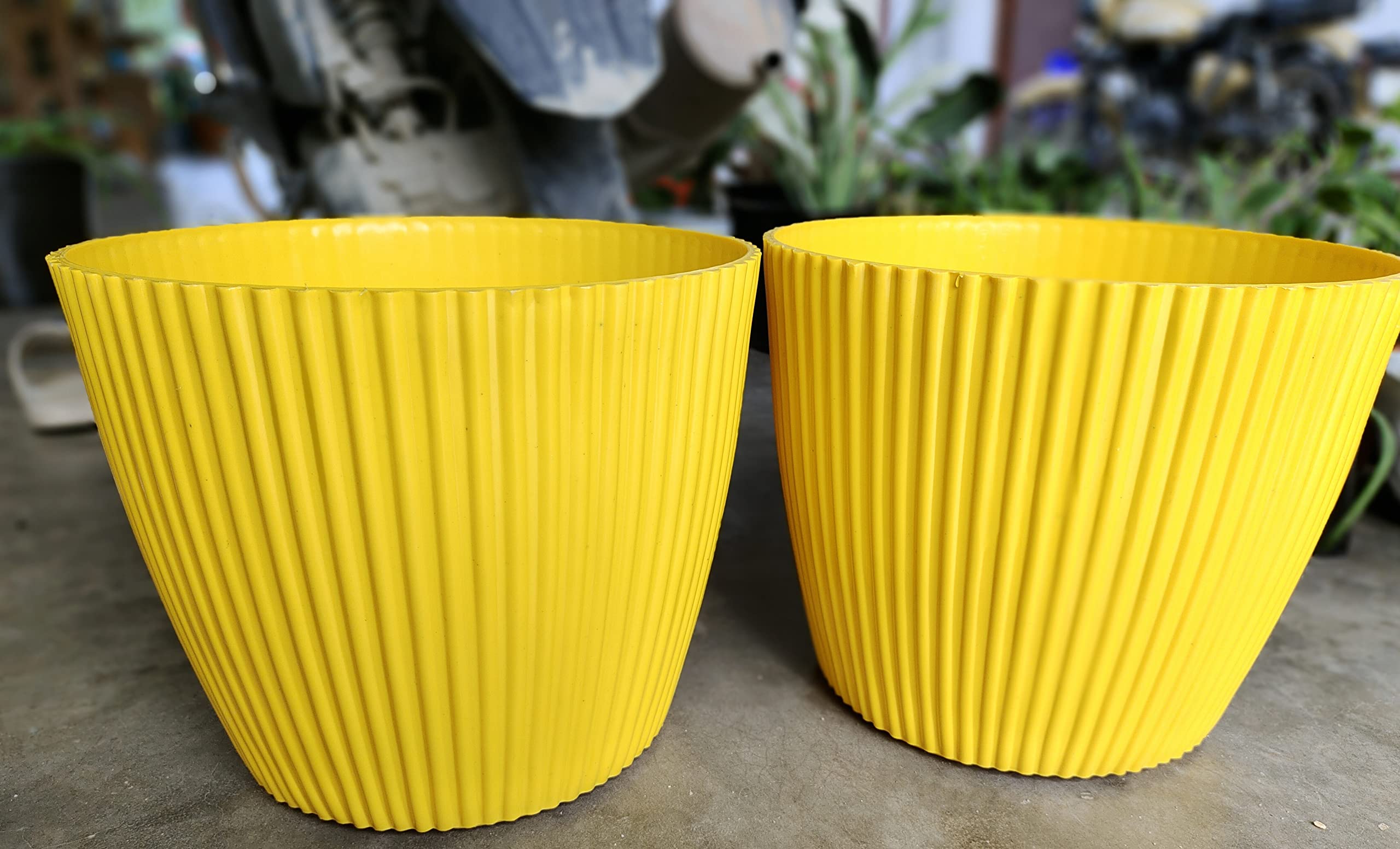 Varshney Gardening 11 Inch Yellow Color, Mega Flower Pots - 2 (B0BT282P2L) Amazon Price History, Amazon Price Tracker