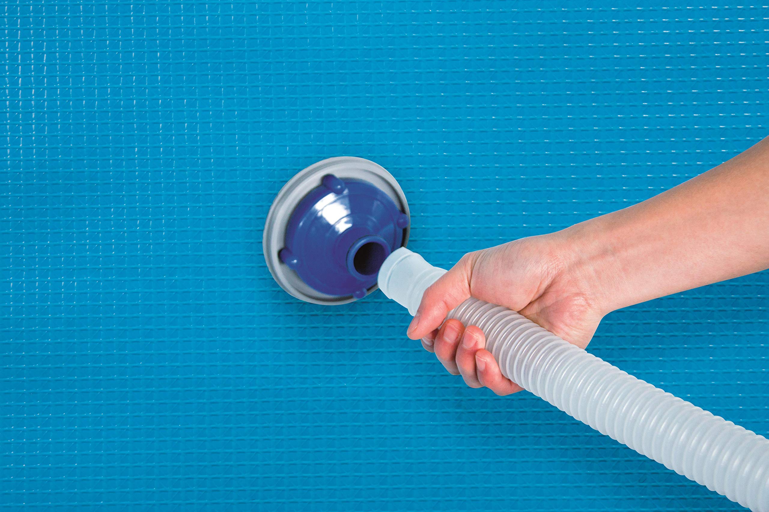 Bestway 58237 Kit d'entretien deluxe avec Skimmer de Surface, Tête de Balai Aspirateur, Tuyau 7,5 M et Épuisette