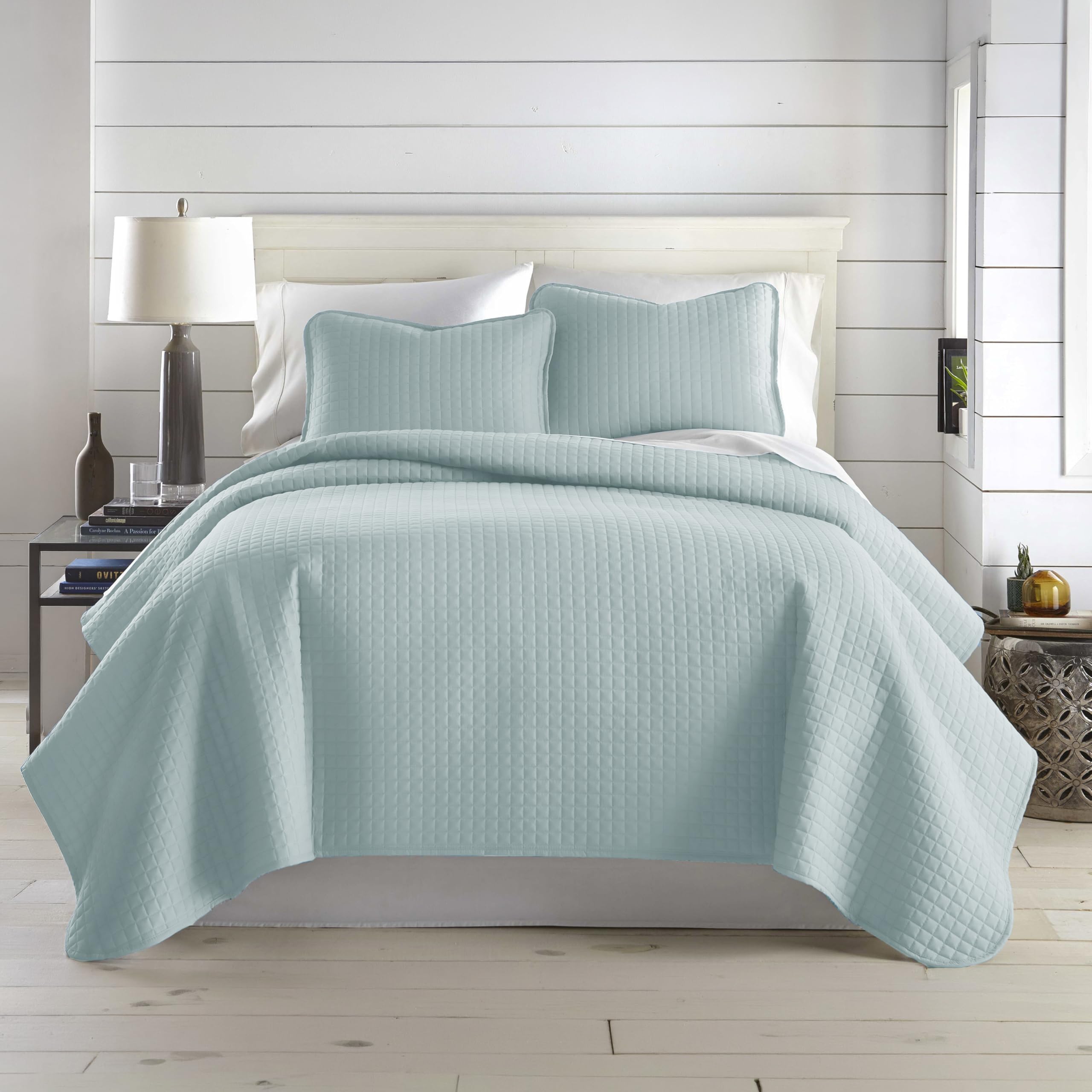 Southshore Fine Living, Inc. Twin Quilt Bedding Set, Soft Microfiber Coverlet Bedspread, Stain and Pet Hair Resistant Bedding, XL/Twin Blue Quilt Comforter Set with 1 Pillow Sham, Sky Blue