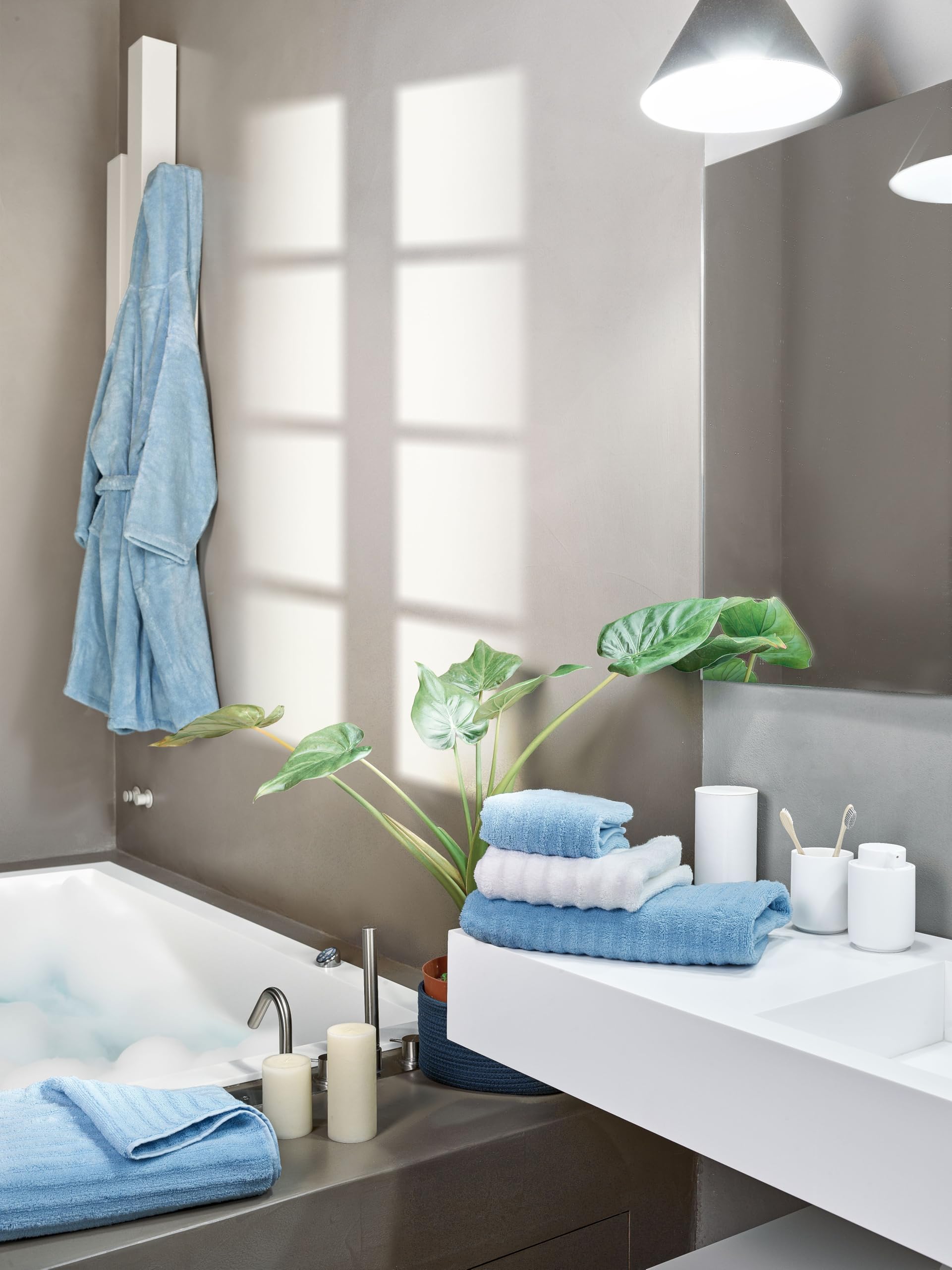 GUZZINI Classic - Telo Doccia Grande 70x140 Spugna Puro Cotone 100% Certificato OekoTex Morbido e Assorbente, Asciugamani Bagno Grandi per Piscina e Sport, Asciugamano Resistente e Durevole nel Tempo