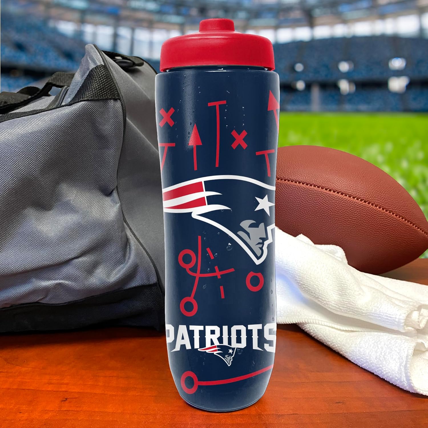 NFL New England Patriots Squeezy Water Bottle - Image 2