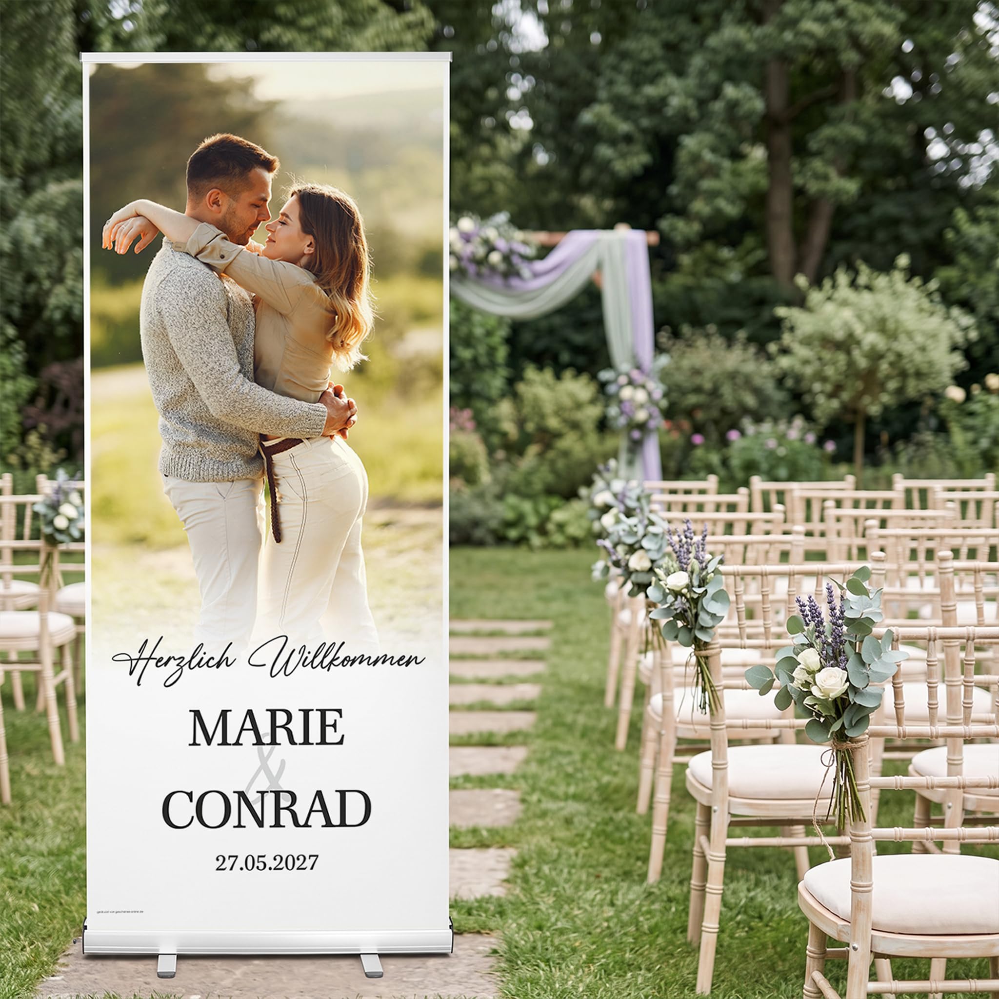 Herz & Heim® Hochzeitsbanner personalisiert mit Foto, Namen & Datum - Just Married Roll Up Banner - 200 x 87 cm Banner selbst gestalten als Geschenk Hochzeit Dekoration