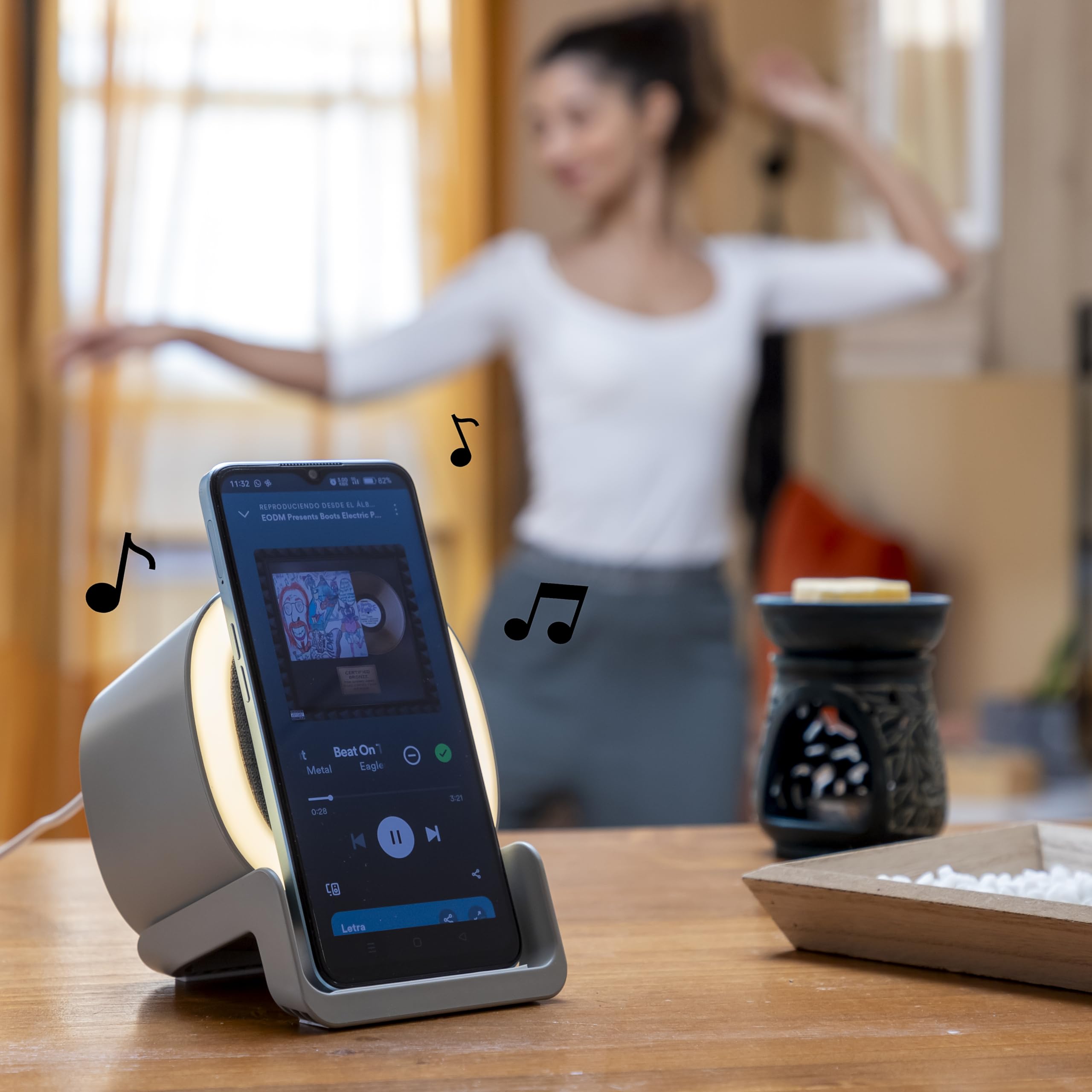 Altavoz Cargador Inalámbrico con LED Souwis InnovaGoods