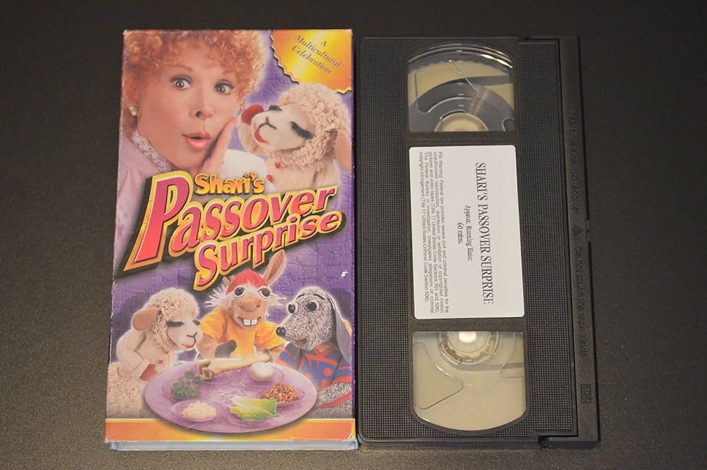 Amazon.com: Shari's Passover Surprise : Lamb Chop: Movies & TV