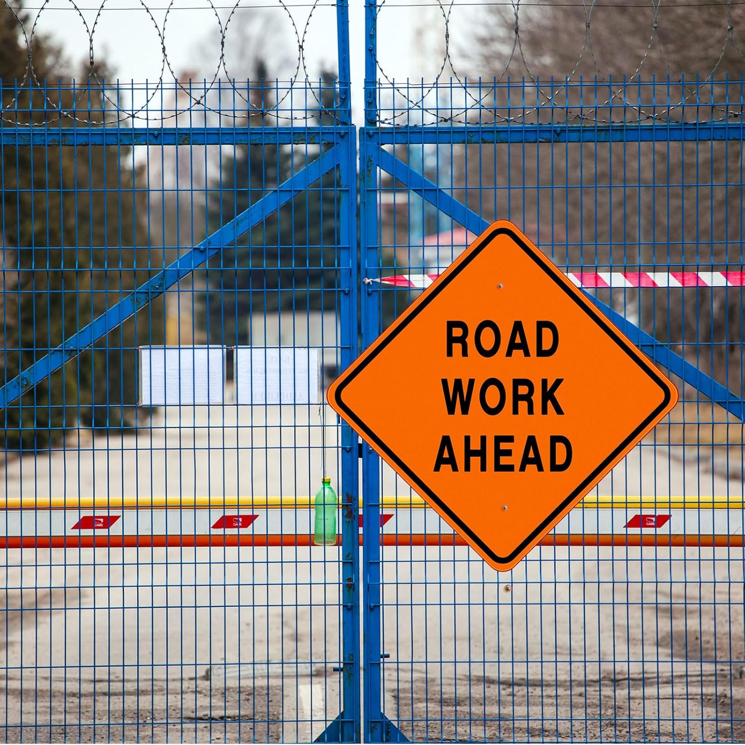 24 x 24 Inch Road Work Ahead Sign Aluminum Construction Site Signs for Hazard Area Engineer Grade Reflective Material Single Sided Entrance Sign Black and Orange
