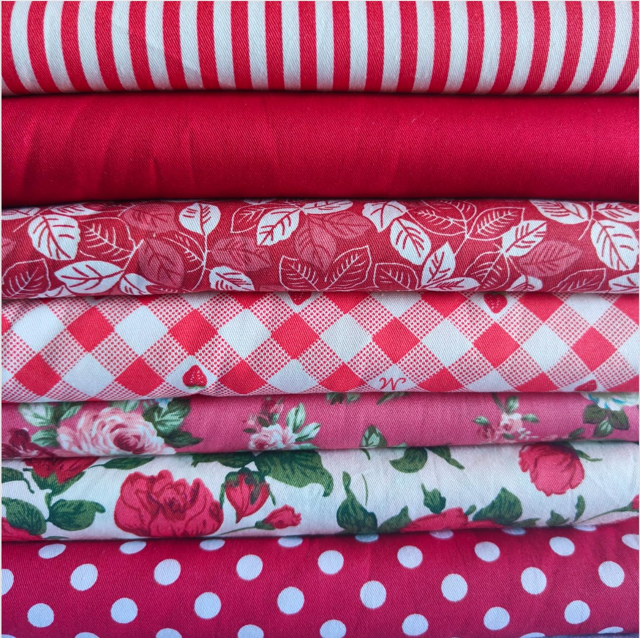Cotton Fabric DIY Making Supplies Quilting Patchwork Fabric Fat Quarter Bundles DIY for Quilting Cotton Patchwork Cushions (red Flowers, 9.8" x 9.8")