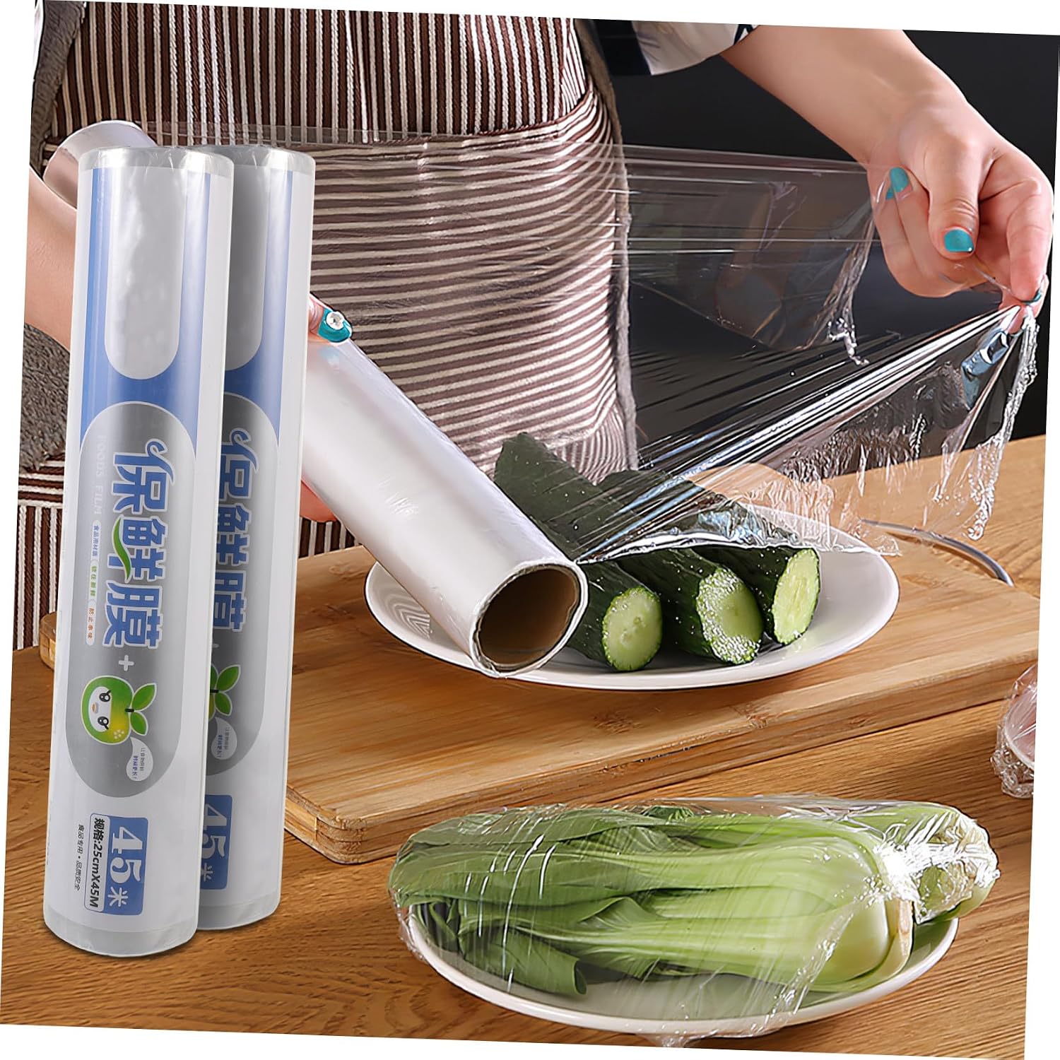 Ipetboom 2rolls Disposable Food Cling Wrap with Slide Cutter Pe Film for Kitchen Use for Food Storage and Preservation Easy Cutting for Quick Access
