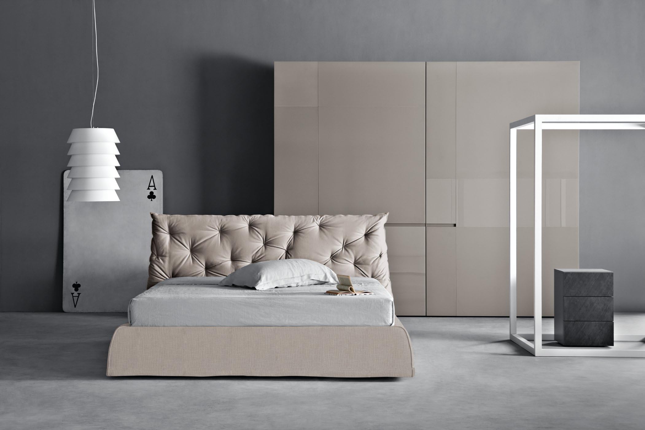 Impunto: Upholstered Modern Queen Size Platform Bed with Tufted Headboard. Removable Cover. Made in Italy.