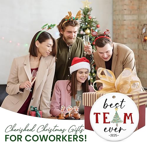 Miniatura 2 de TEEZWONDER Regalos de compañeros de trabajo para mujeres y amigas  Adornos de Navidad de cerámica 2025 para decoración de árboles, regalo de