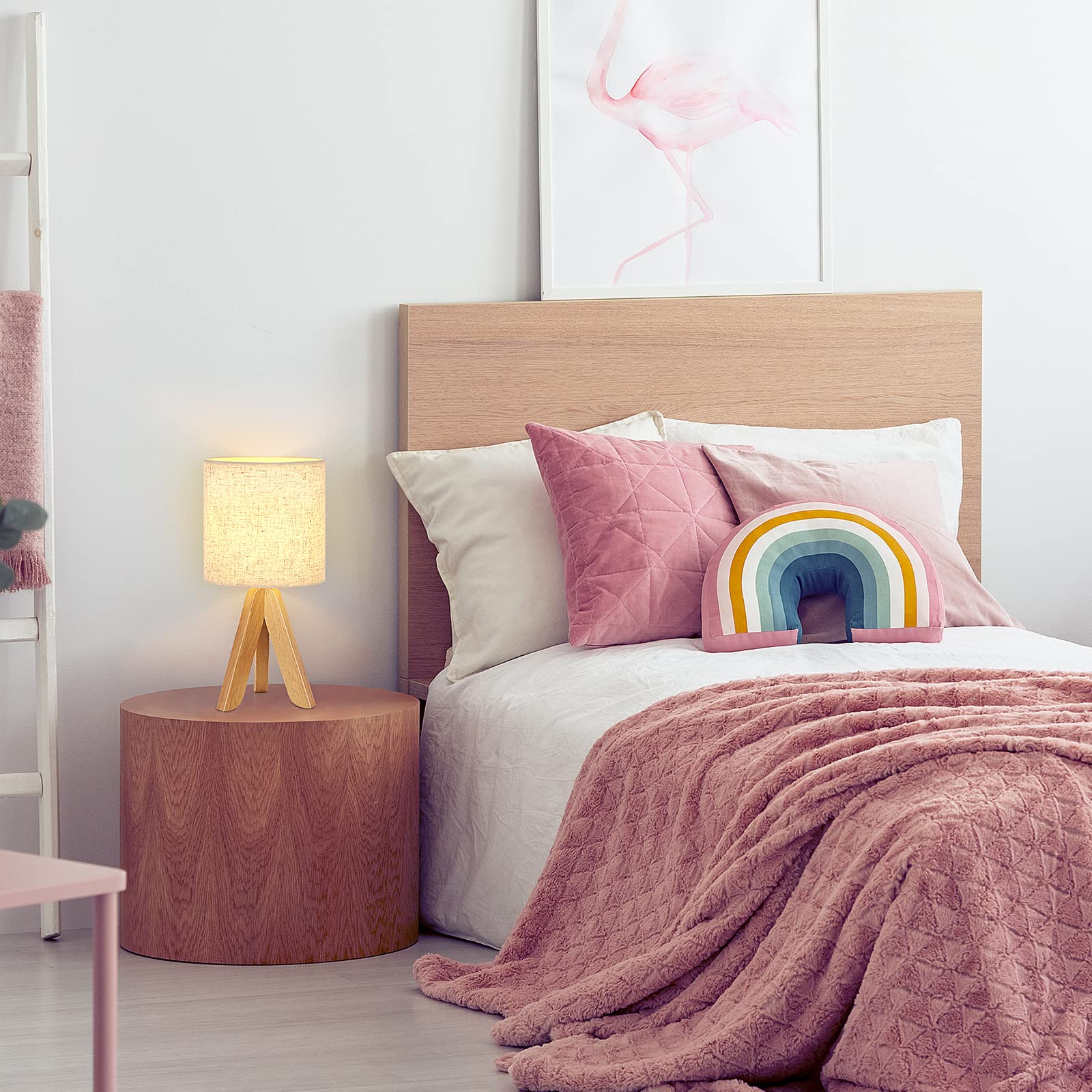 BTY Lámpara de mesa pequeña para niños, bonita lámpara de escritorio para mesita de noche, lámpara de noche con pantalla de tela para habitación de los niños, sala de estudio, dormitorio, oficina en