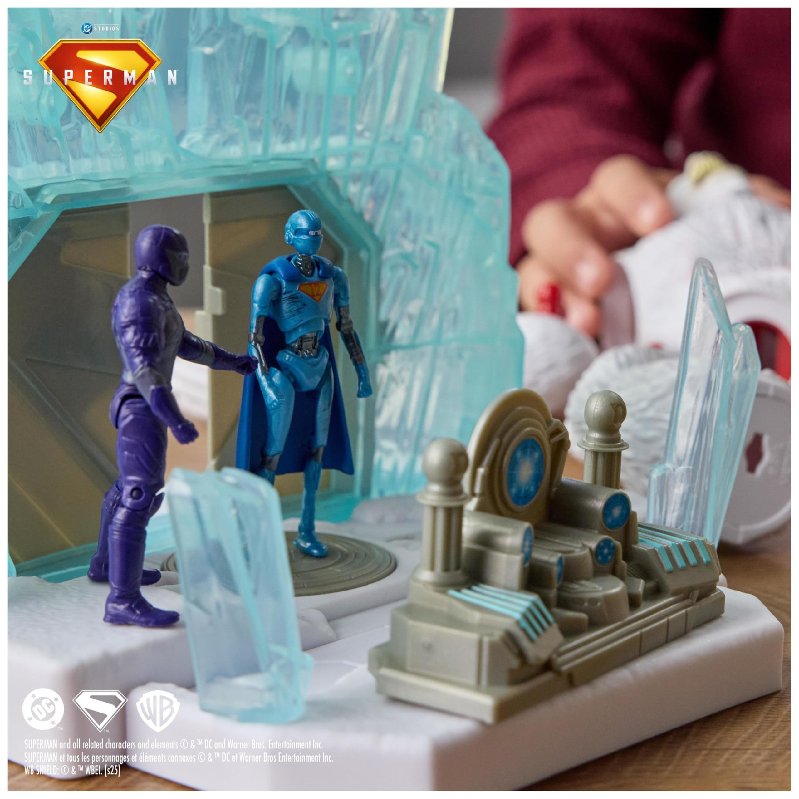 DC Comics Superman - Playset Fortress of Solitude, 33cm, with Superman and  Crypto Figure and Snow Monster, Toy for Children from 4 Years : Amazon.se:  Toys