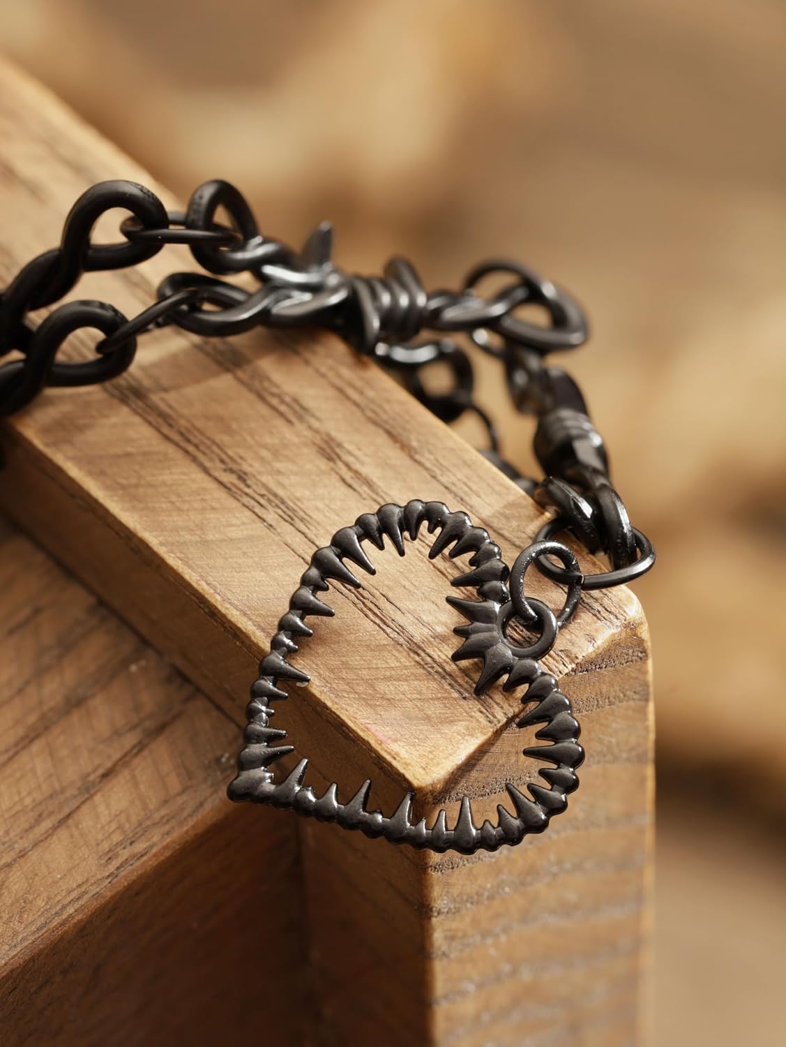 HAQUIL Gothic Barbed Wired Chain Goth Pendant Necklace, Halloween Gothic Punk Grunge Jewelry Gift for Women image 4