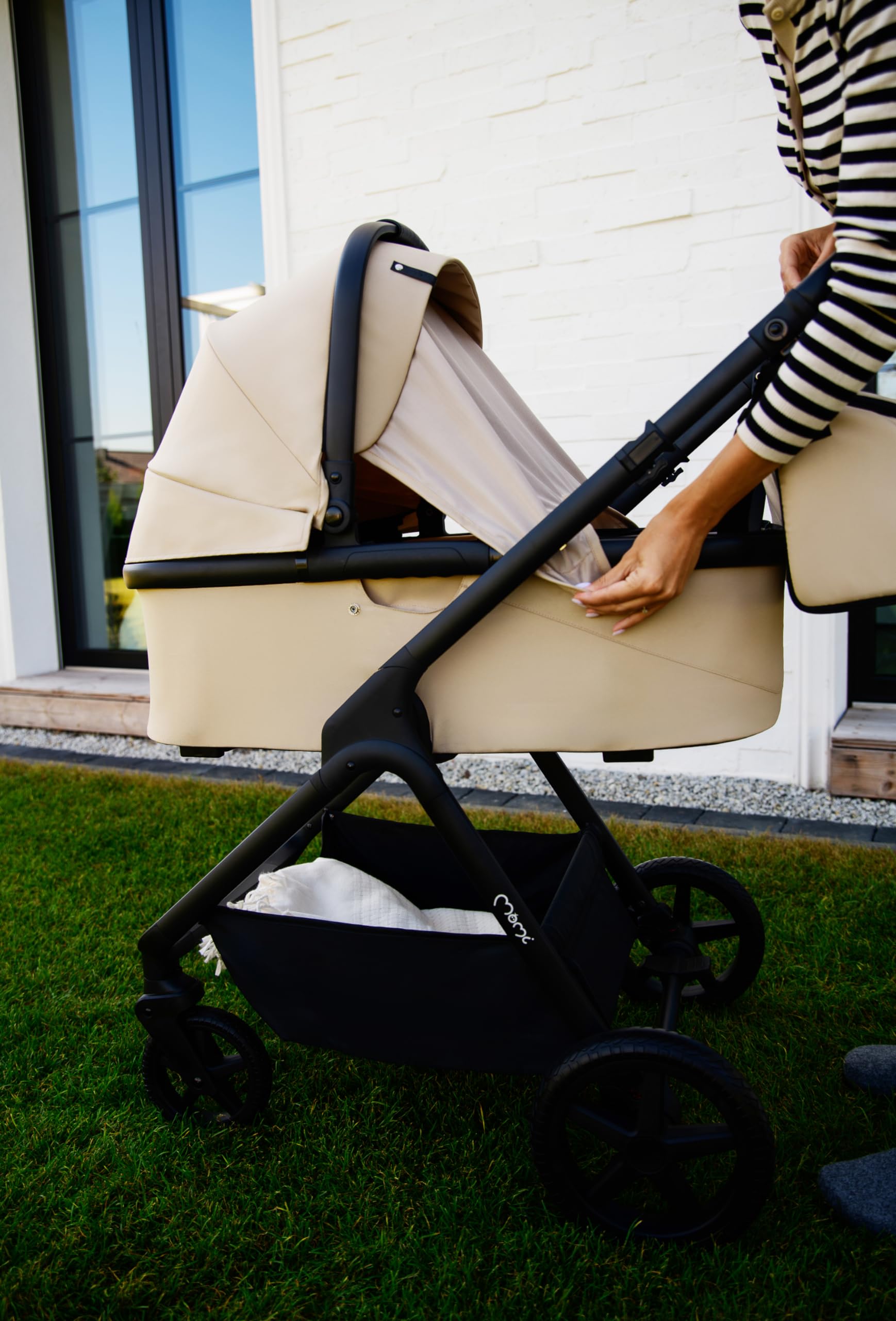 MoMi GISELLE Kombi-Kinderwagen 2 in 1 mit Buggy-Funktion, 5-Punkt-Sicherheitsgurt, ab dem 1. Lebenstag, bis 22 kg Körpergewicht (Buggy), Einkaufskorb, Matratze, Regenschutz und Wickeltasche