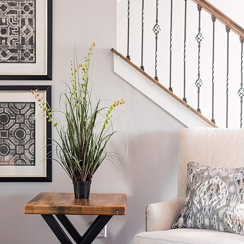 Miniatura 6 de Vickerman Everyday - Hierba verde artificial de 60 pulgadas y eucalipto con maceta de plástico negro, decoración de plantas de césped sintético,