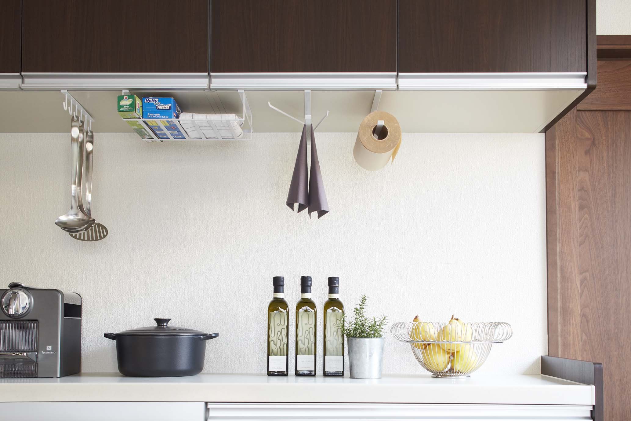 Yamazaki Home Gancio Magnetico Da Cucina – Porta Asciugamani In Acciaio, Bianco