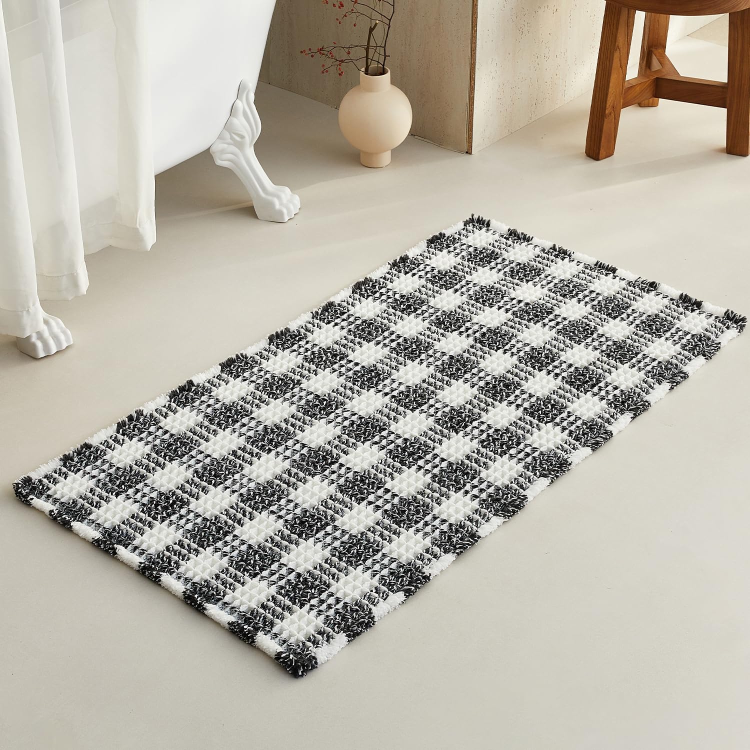 TYUU Waffle Bath Mat, Checkered Bathroom Rugs Non Slip, 48x24 Black &amp; White