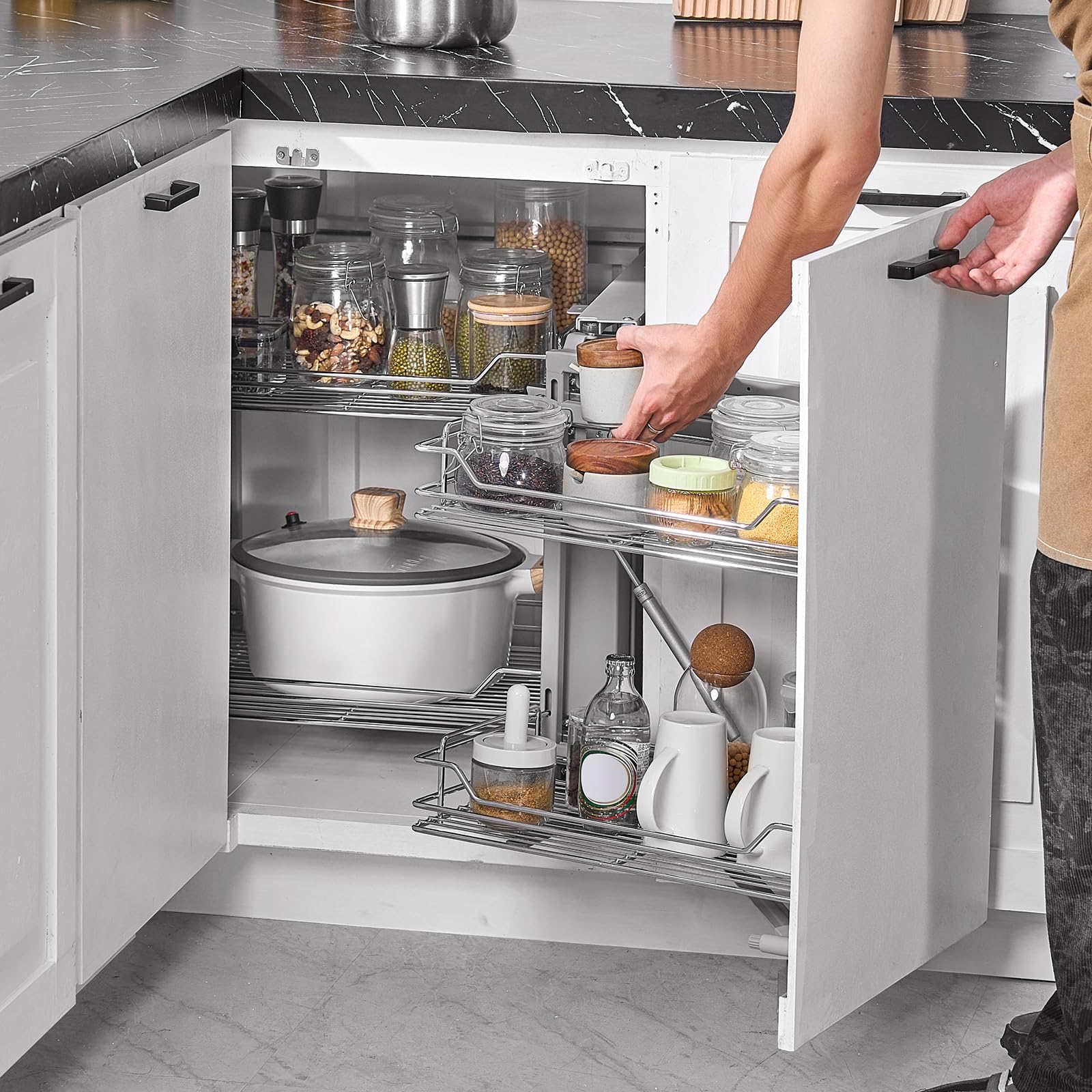 VEVOR Cieco Angolo Estraibile Organizzatore, 2 Tier 4 Ripiani Organizer per Mobile da Cucina, Cestino Portaoggetti in Acciaio al Carbonio Cromato con Apertura a Sinistra Destra 860 x 535 x 560 mm